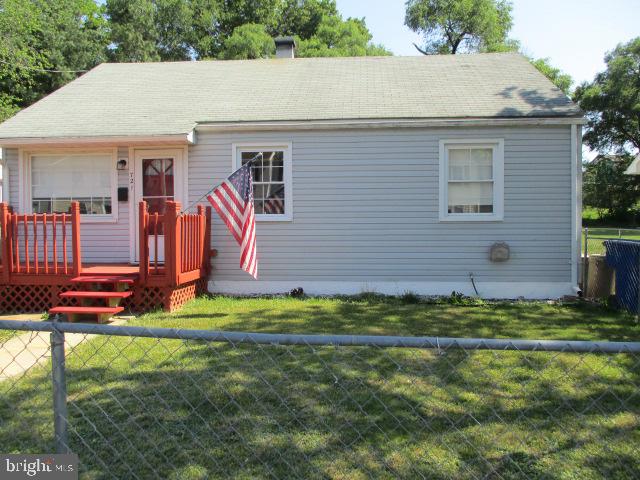 Why pay rent and make your landlord rich when you can own this  home  for less and build your own equity for the future.  This charming home offers 3 bedrooms,  a full bath, equipped  kitchen with separate dining area, spacious living room that opens onto a front deck that is perfect for summer relaxation , an enclosed rear porch, fully fenced yard with storage building and off street driveway for parking.  A perfect starter or retirement home.   Convenient in town location within minutes to shopping, medical facilities, schools, and    I-66 for commuters.  Move In Ready and Priced to Sell!