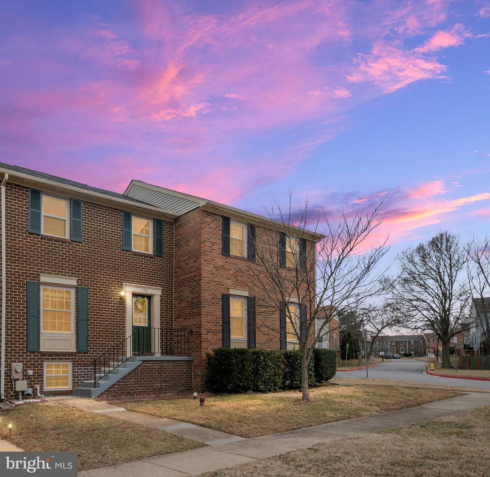 ELIZABETHS LANDING - Residential