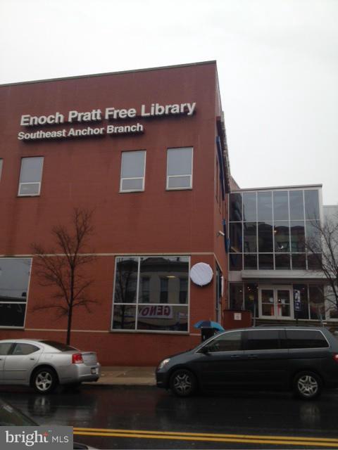 HIGHLANDTOWN - Commercial Lease