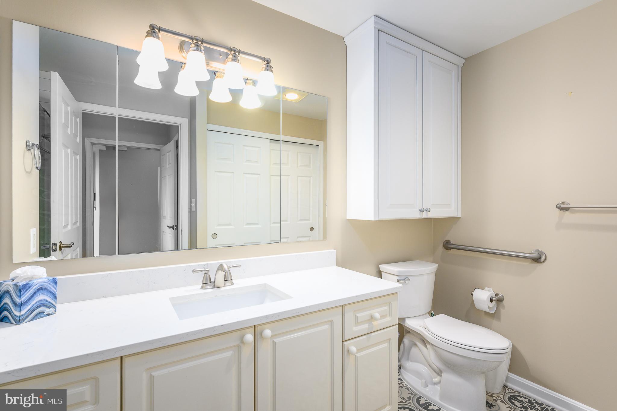 LANSDOWNE WOODS - Residential