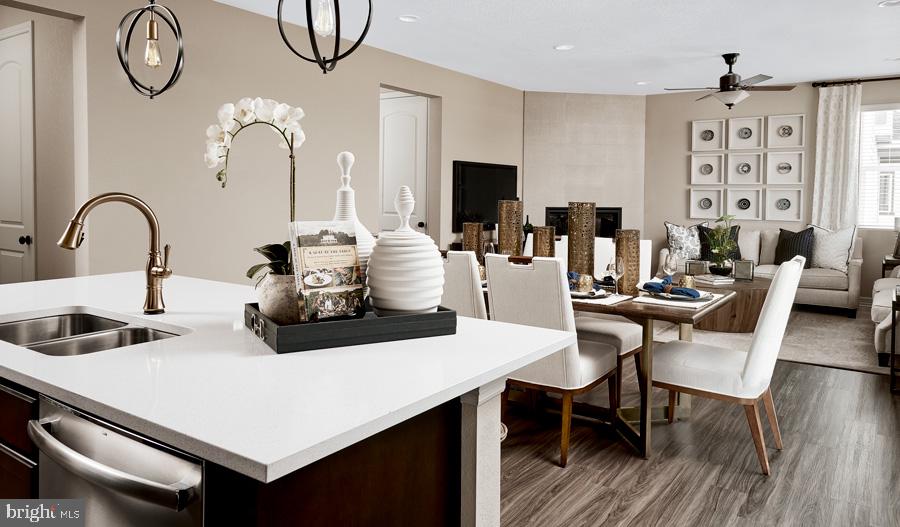 SEASONS AT ROUND MILL MEADOWS - Residential