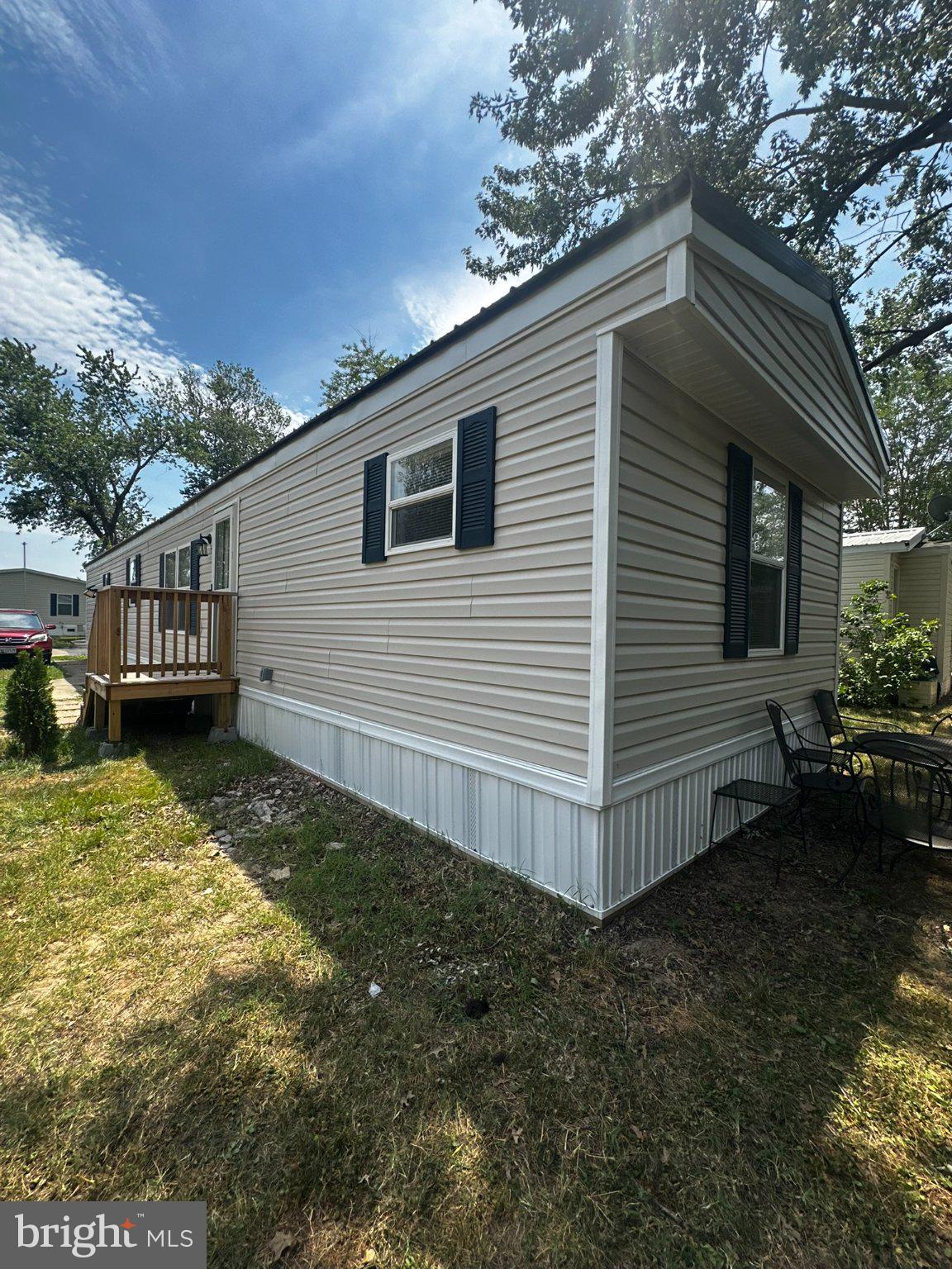 WHISPERING PINE MHP - Residential