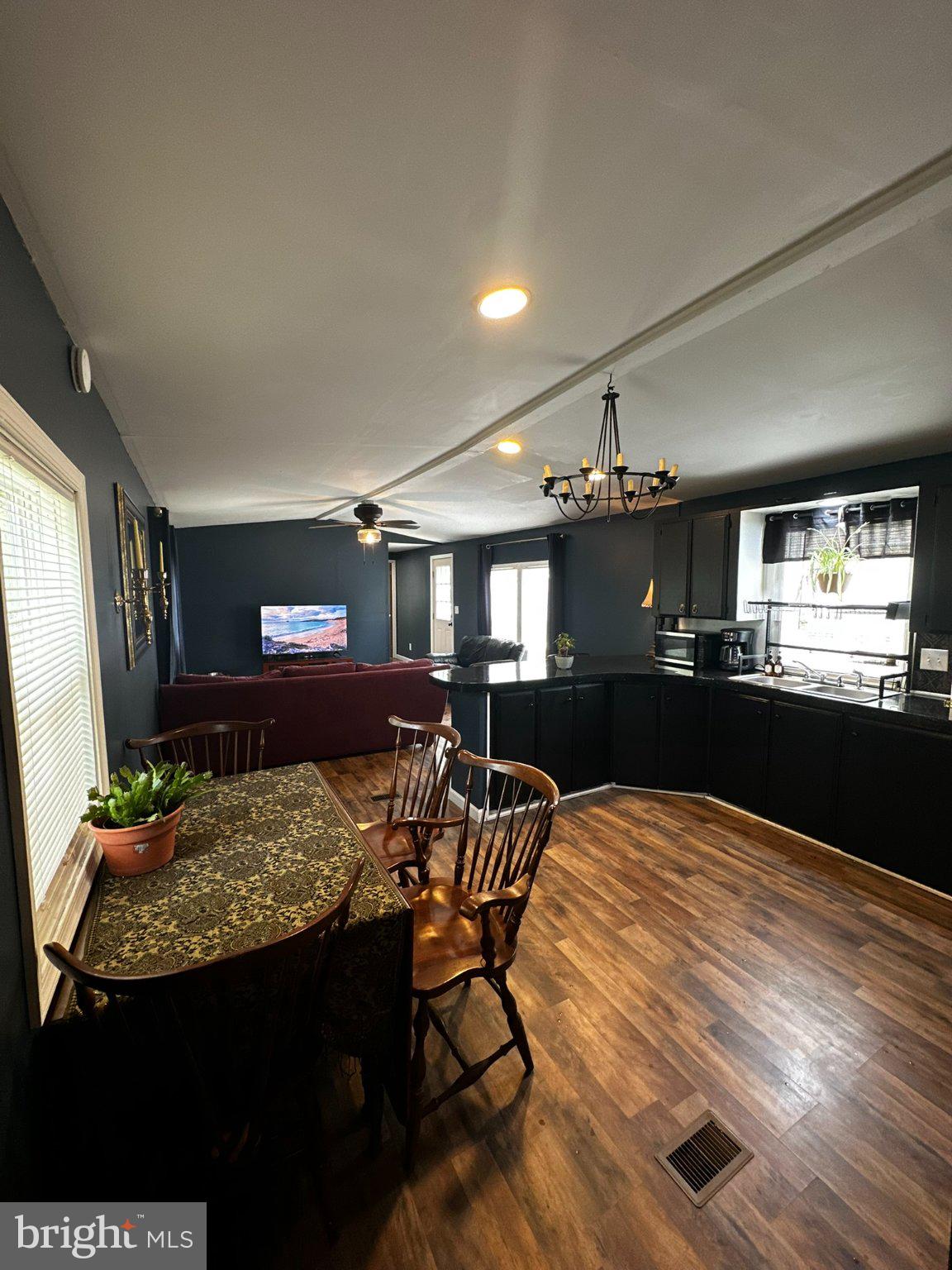 WHISPERING PINE MHP - Residential