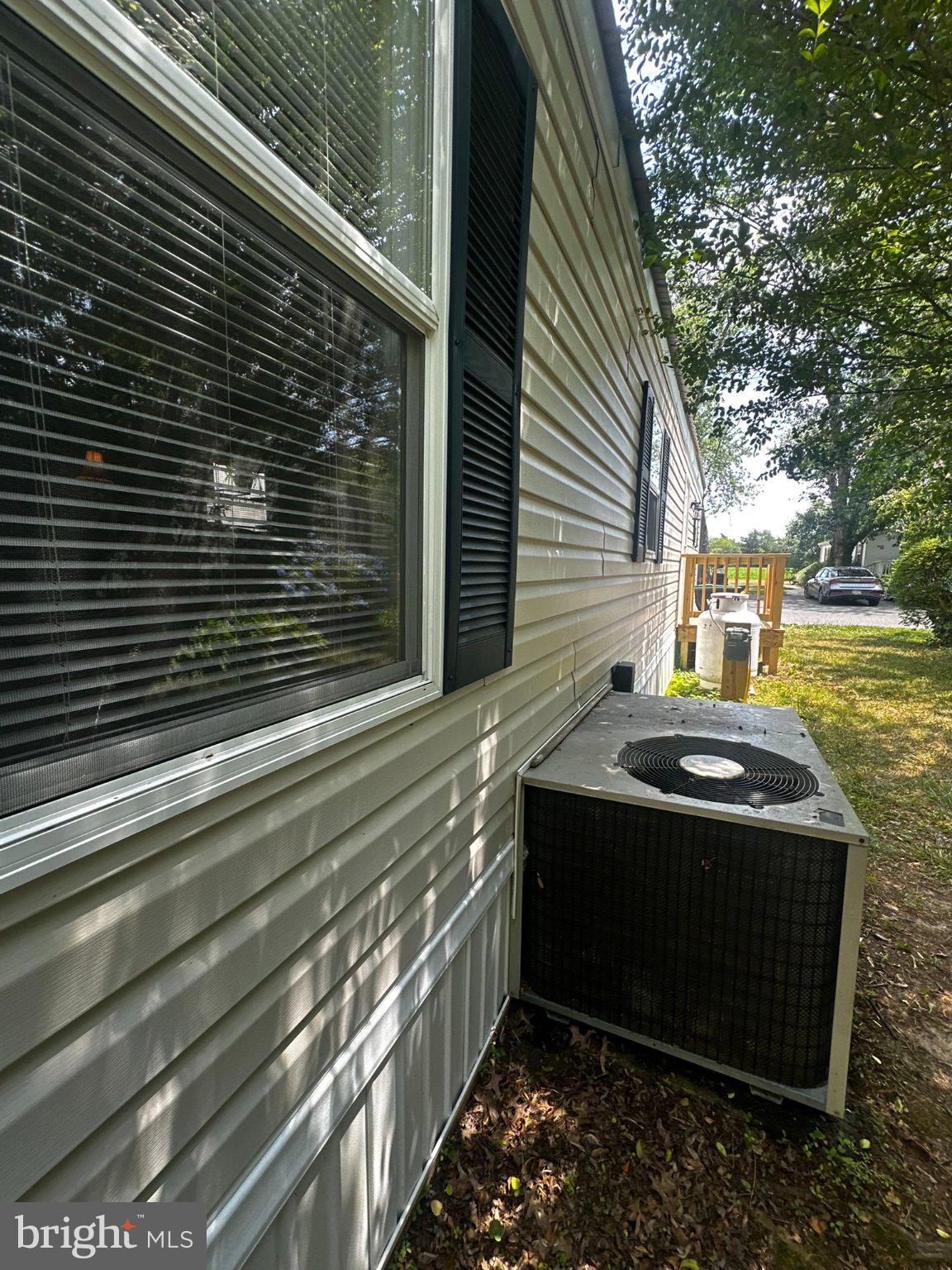 WHISPERING PINE MHP - Residential