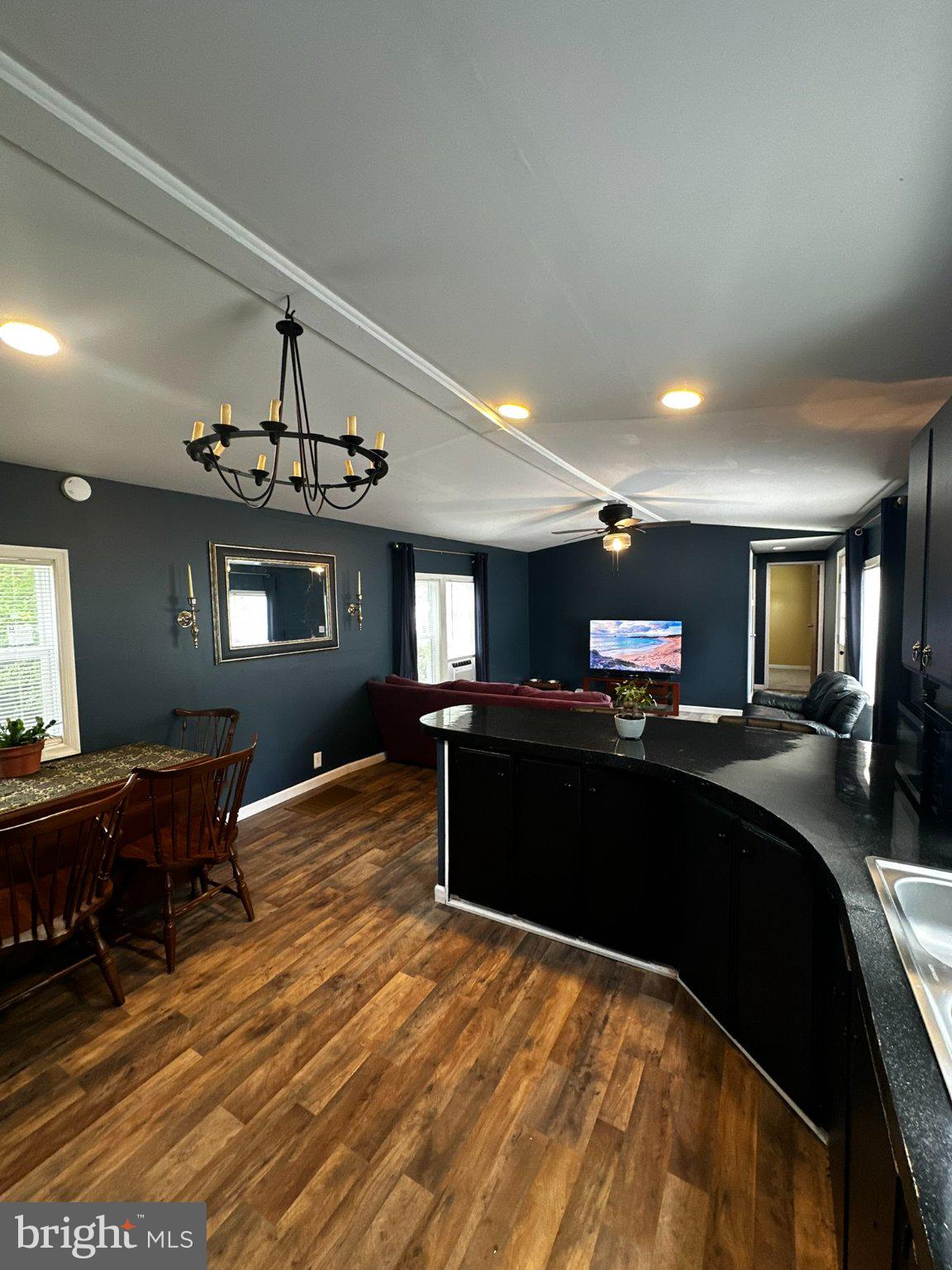 WHISPERING PINE MHP - Residential