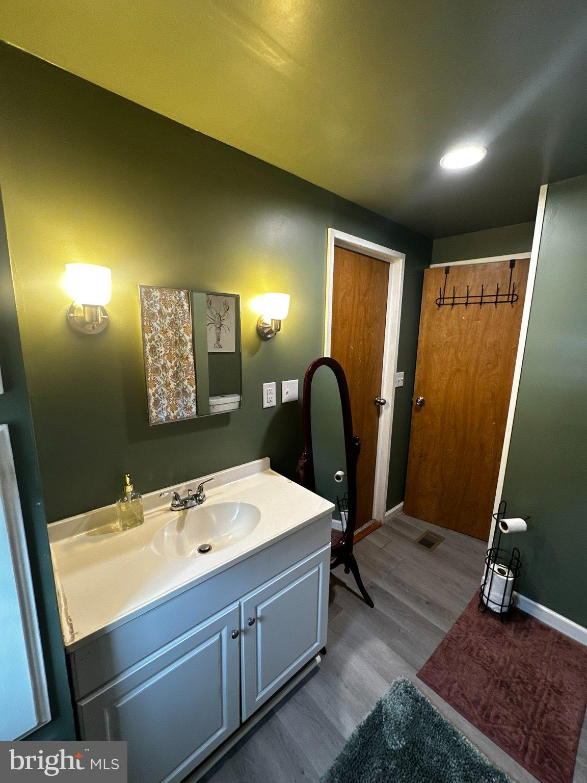 WHISPERING PINE MHP - Residential