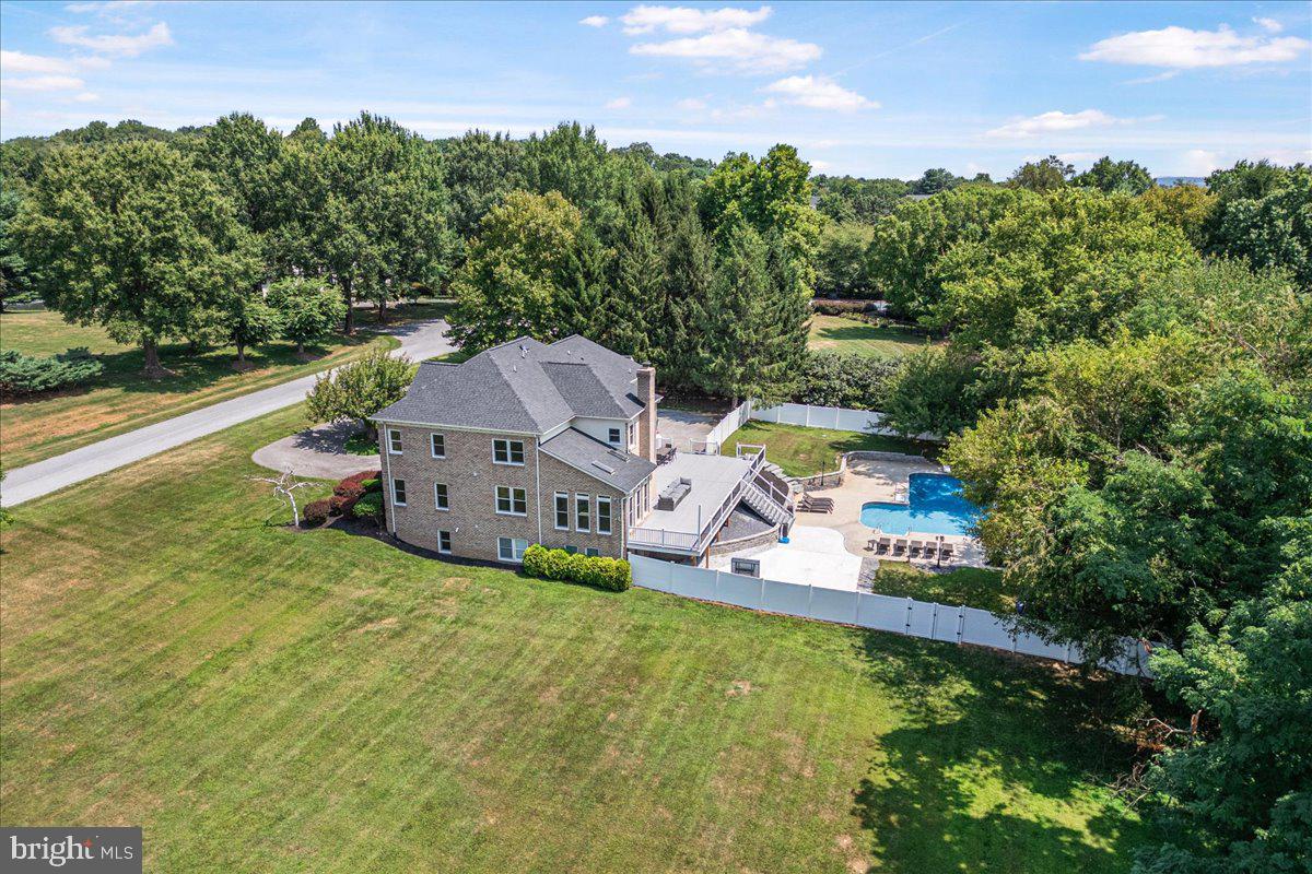 HIGHMEADOWS - Residential