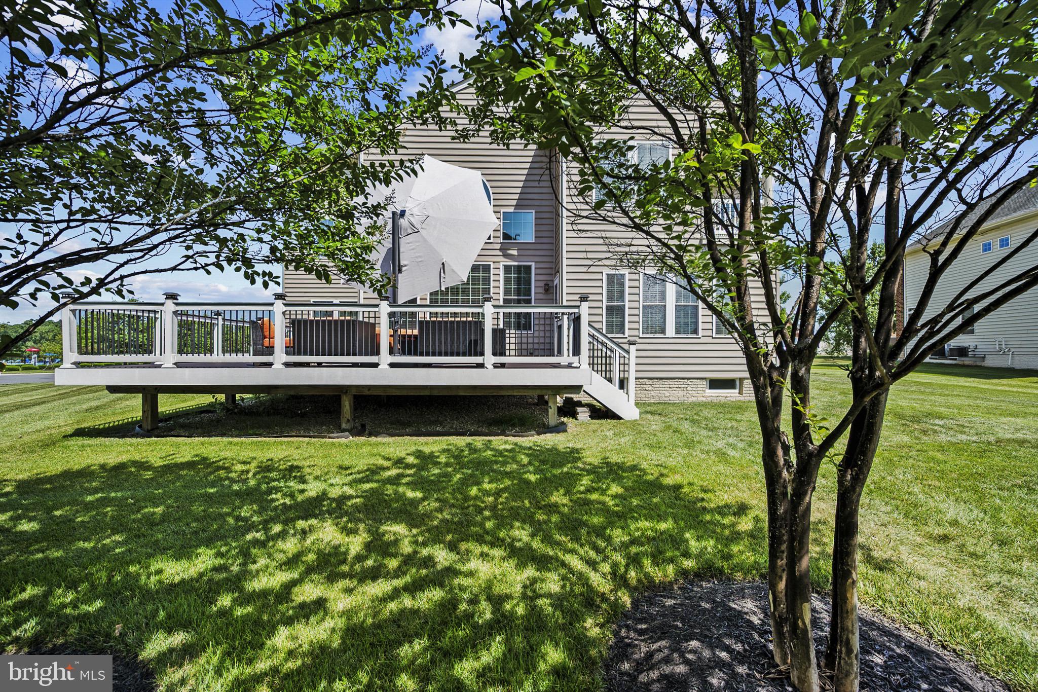 DAWSON'S CORNER - Residential