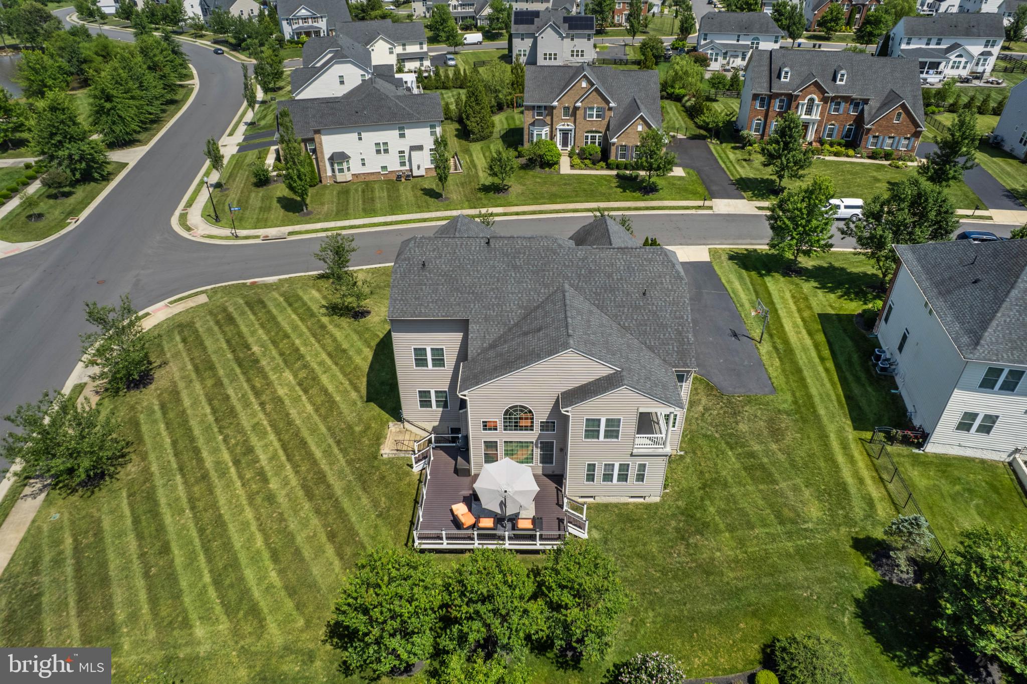 DAWSON'S CORNER - Residential