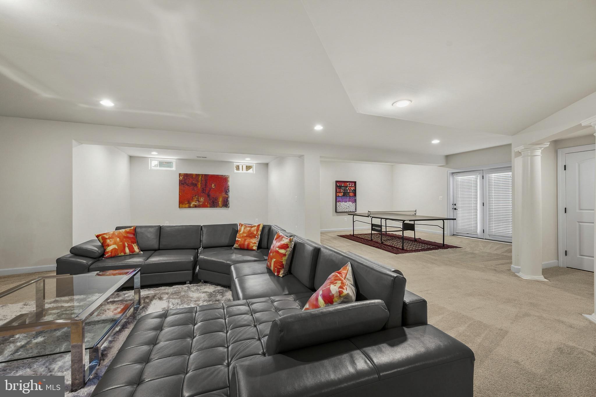 DAWSON'S CORNER - Residential