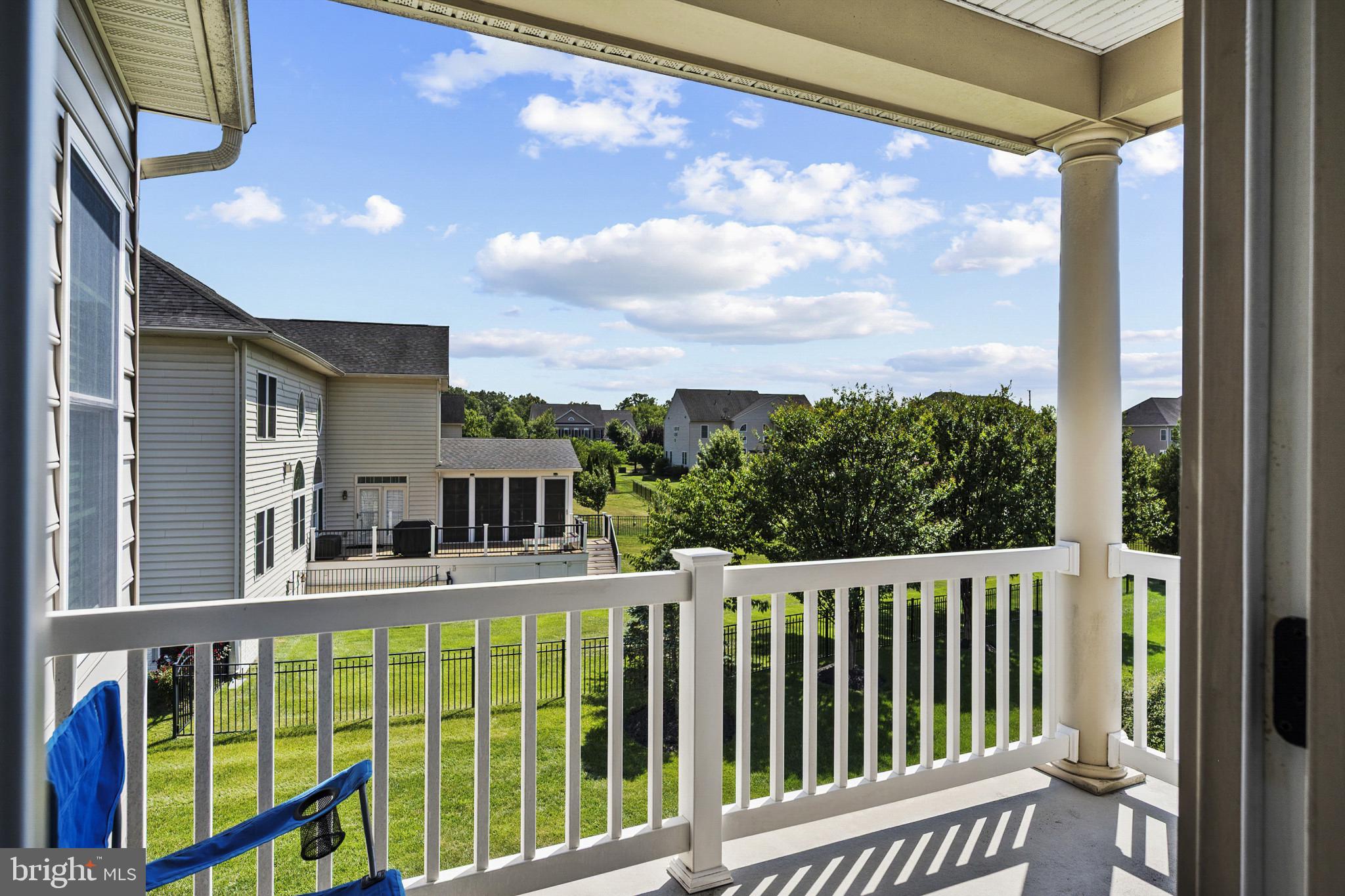 DAWSON'S CORNER - Residential