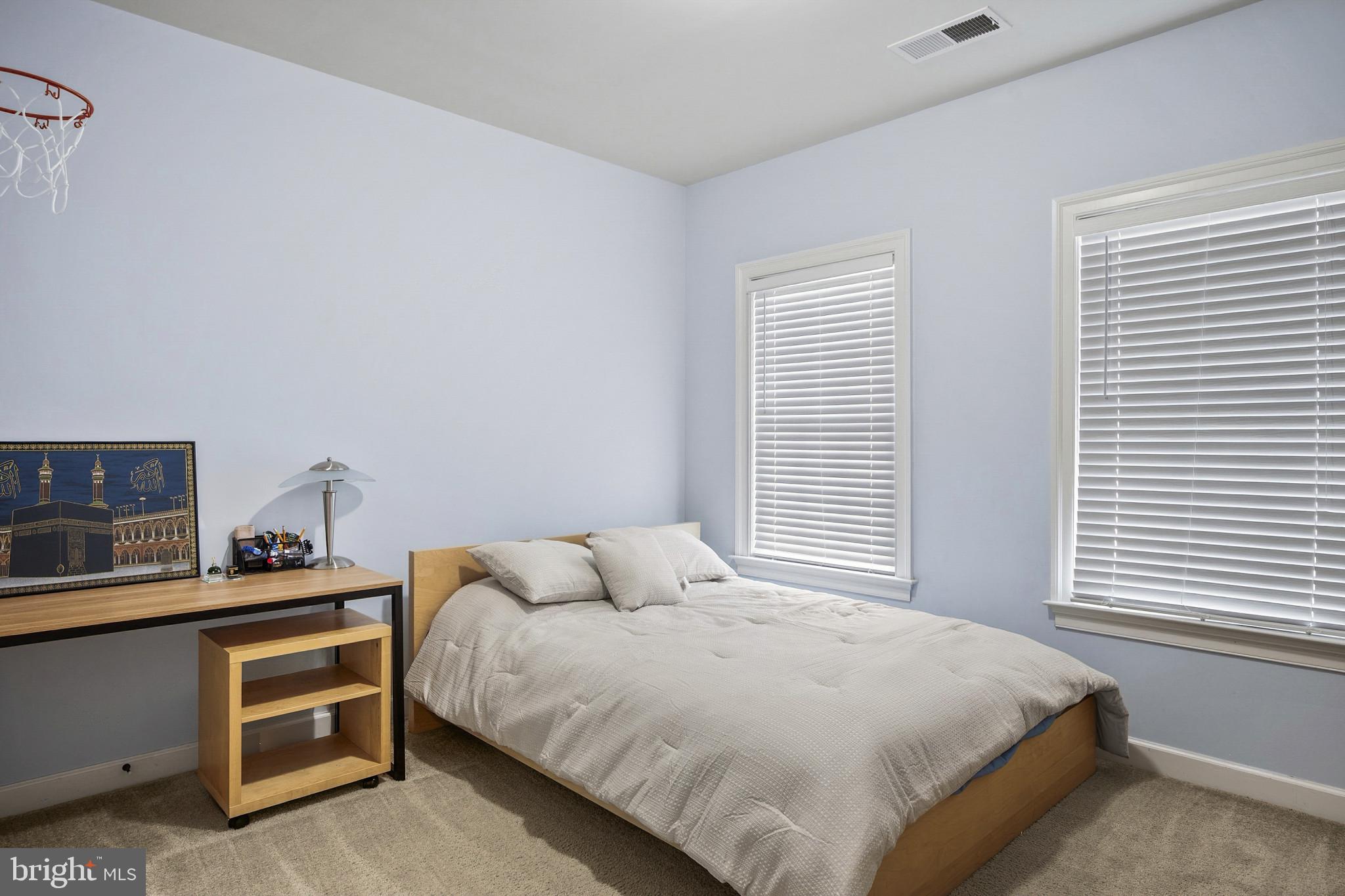 DAWSON'S CORNER - Residential