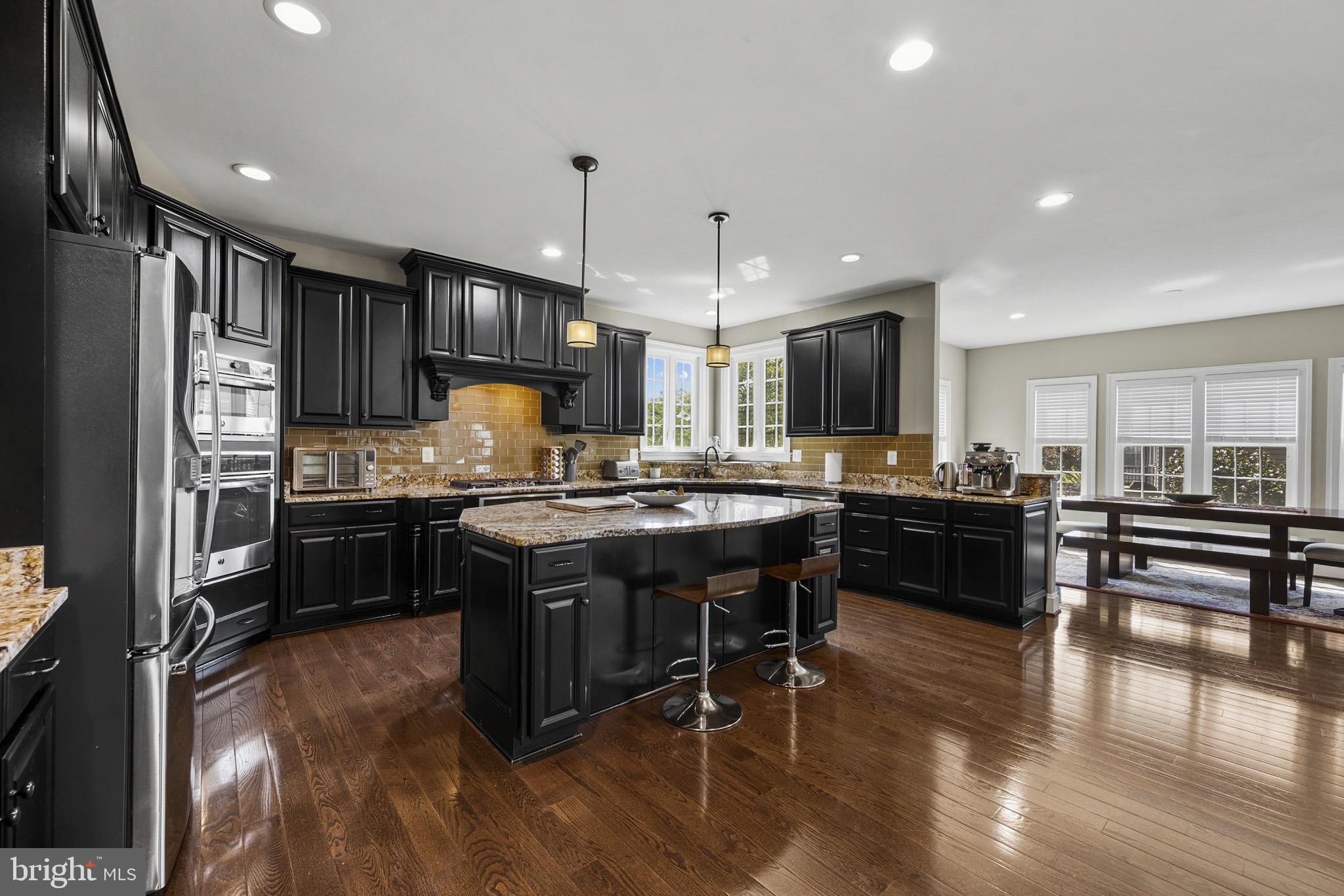 DAWSON'S CORNER - Residential