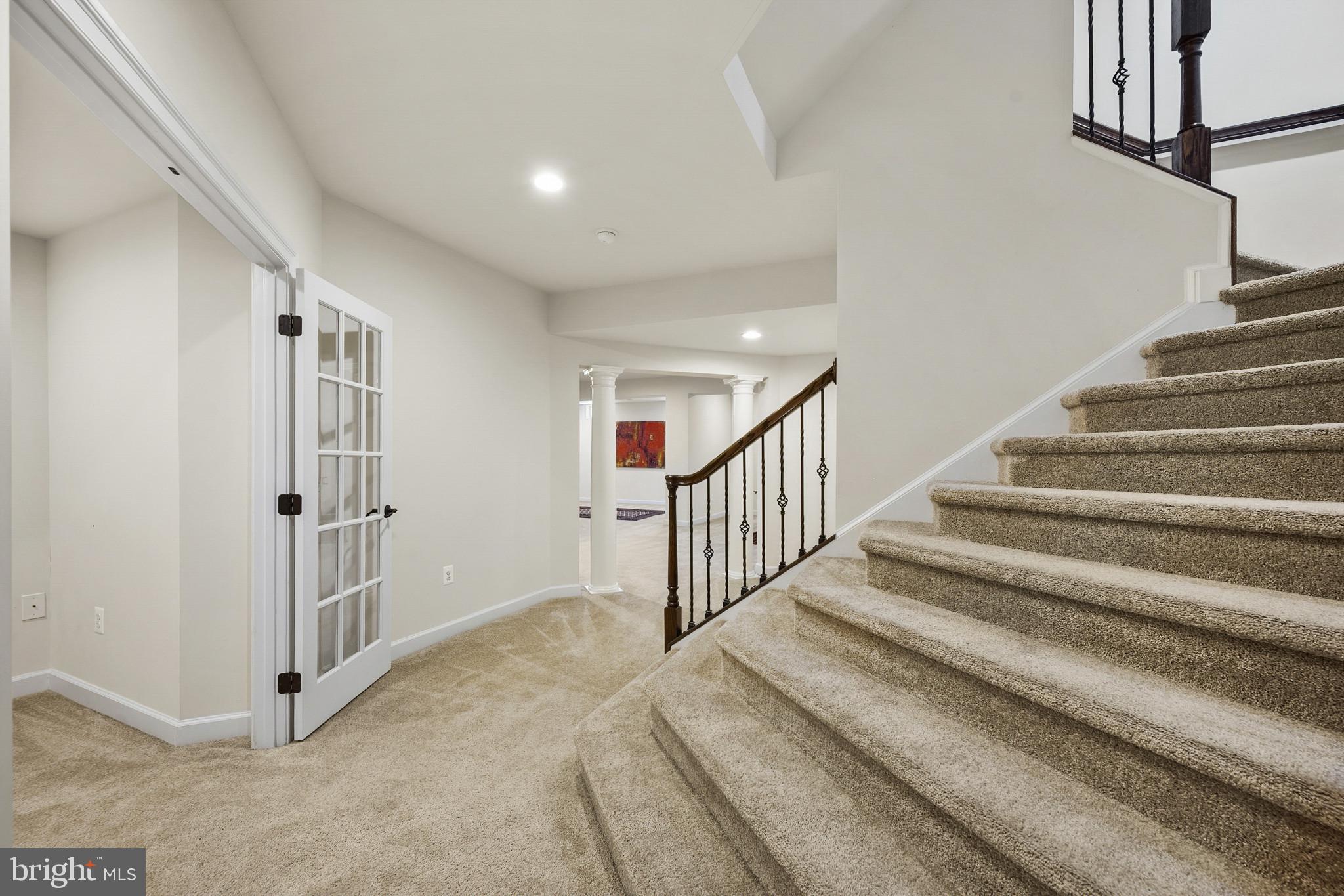 DAWSON'S CORNER - Residential