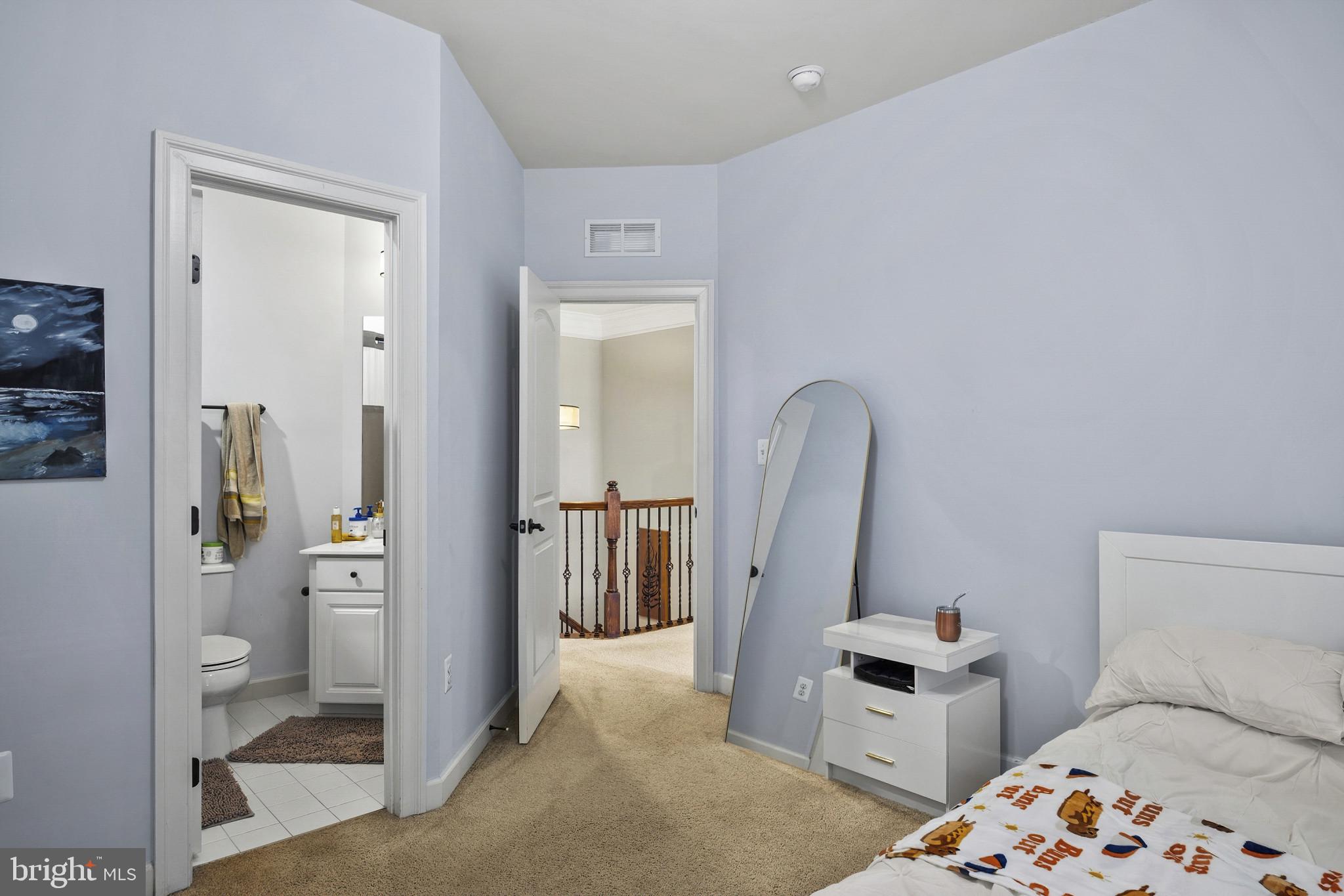DAWSON'S CORNER - Residential