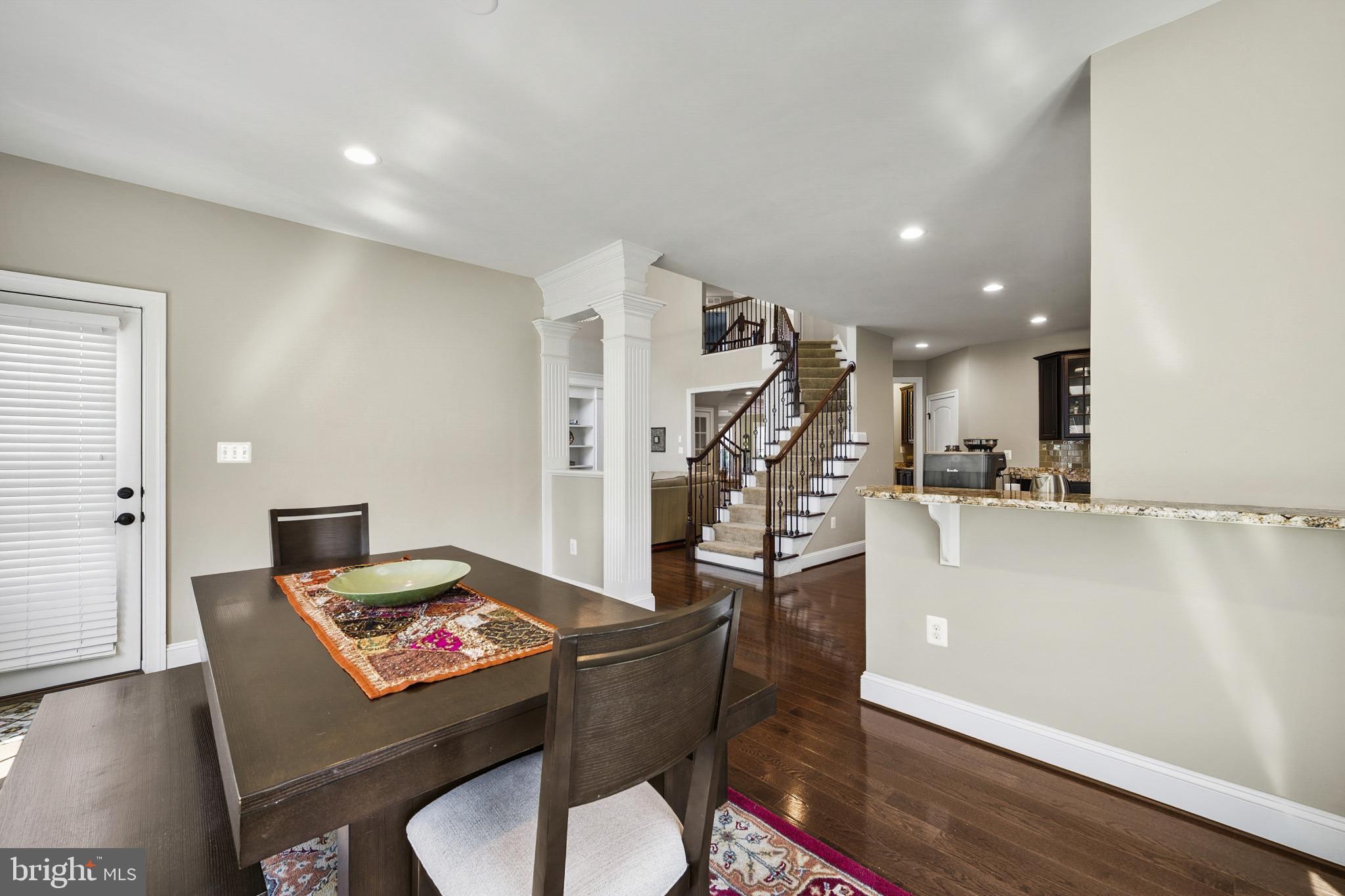 DAWSON'S CORNER - Residential