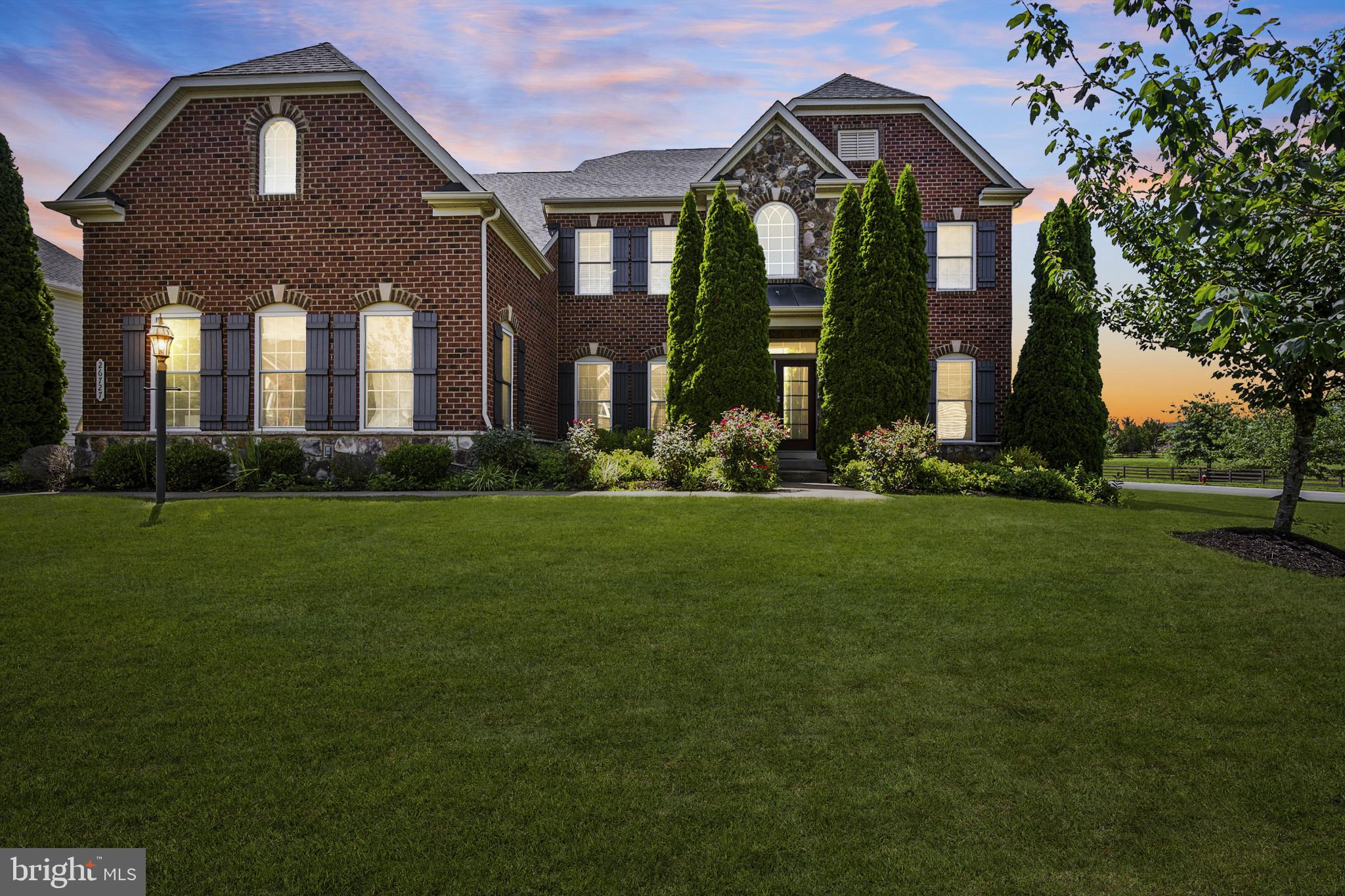 DAWSON'S CORNER - Residential