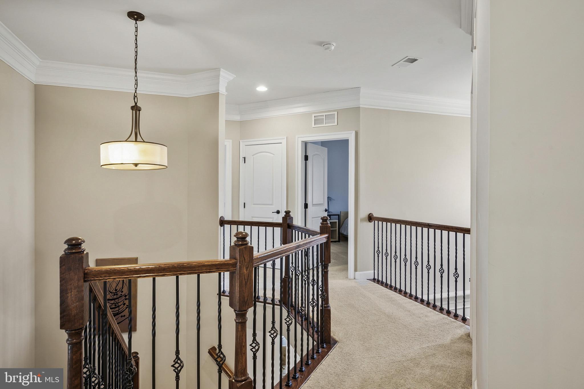 DAWSON'S CORNER - Residential