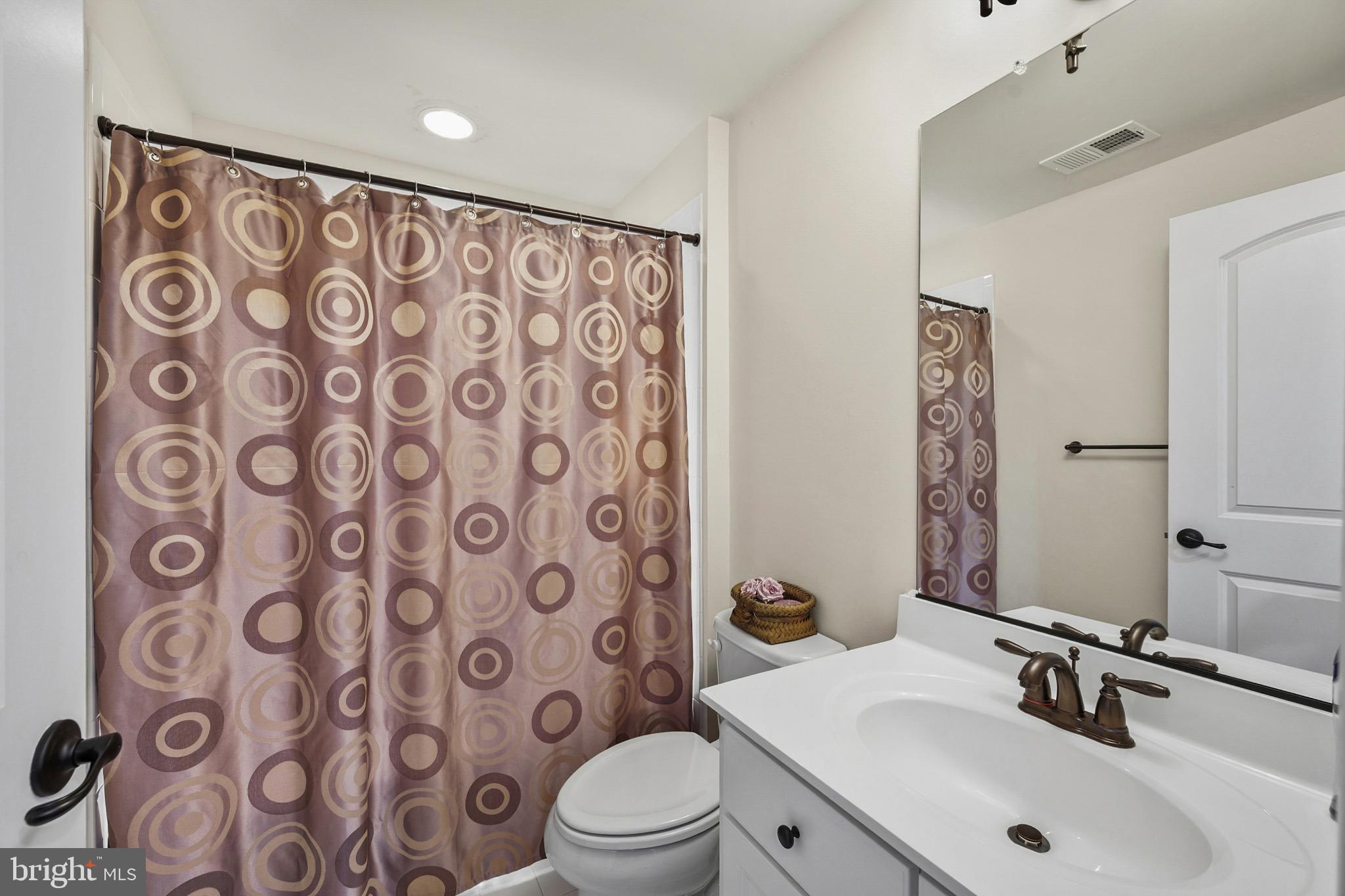 DAWSON'S CORNER - Residential