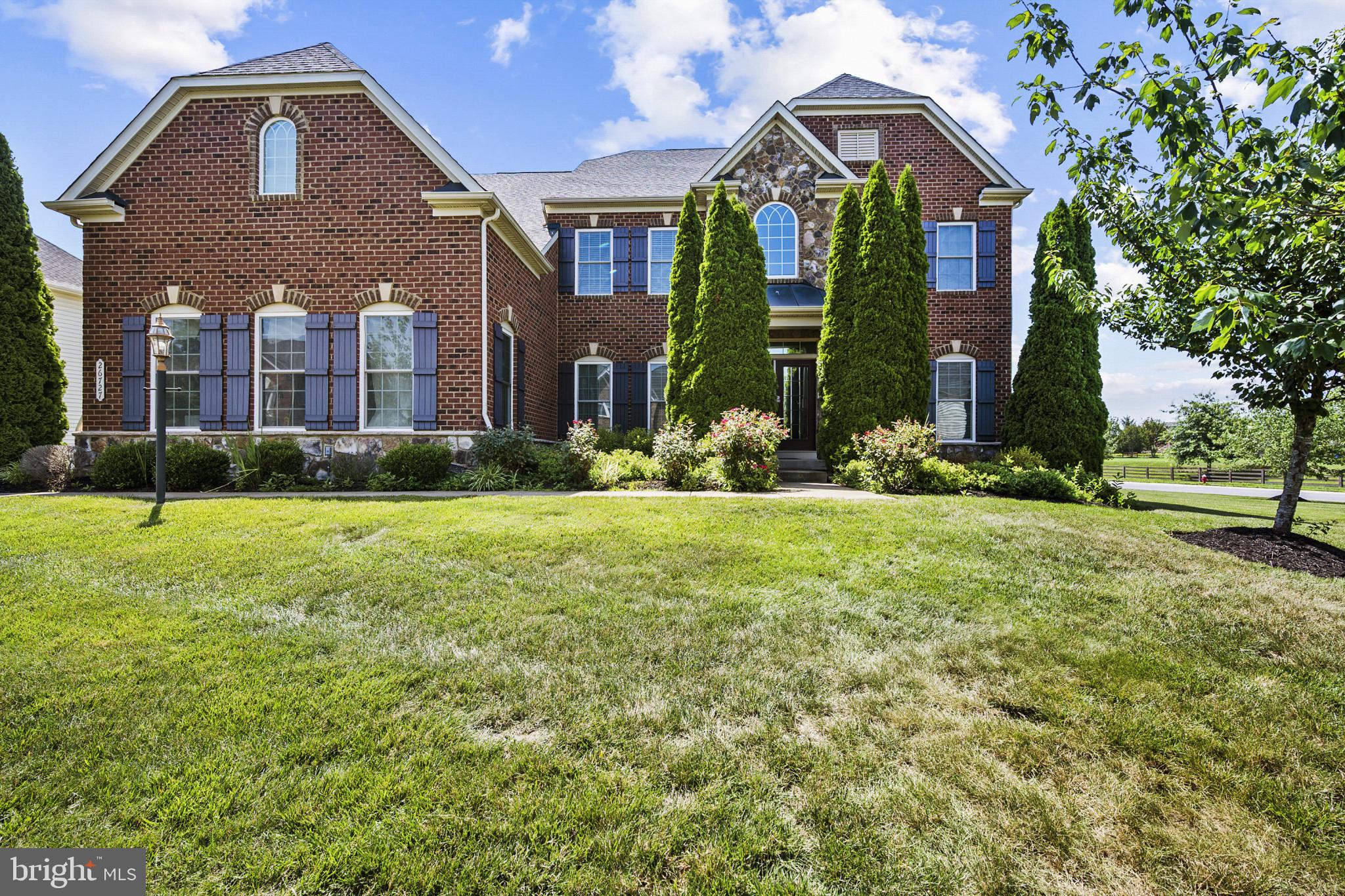 DAWSON'S CORNER - Residential