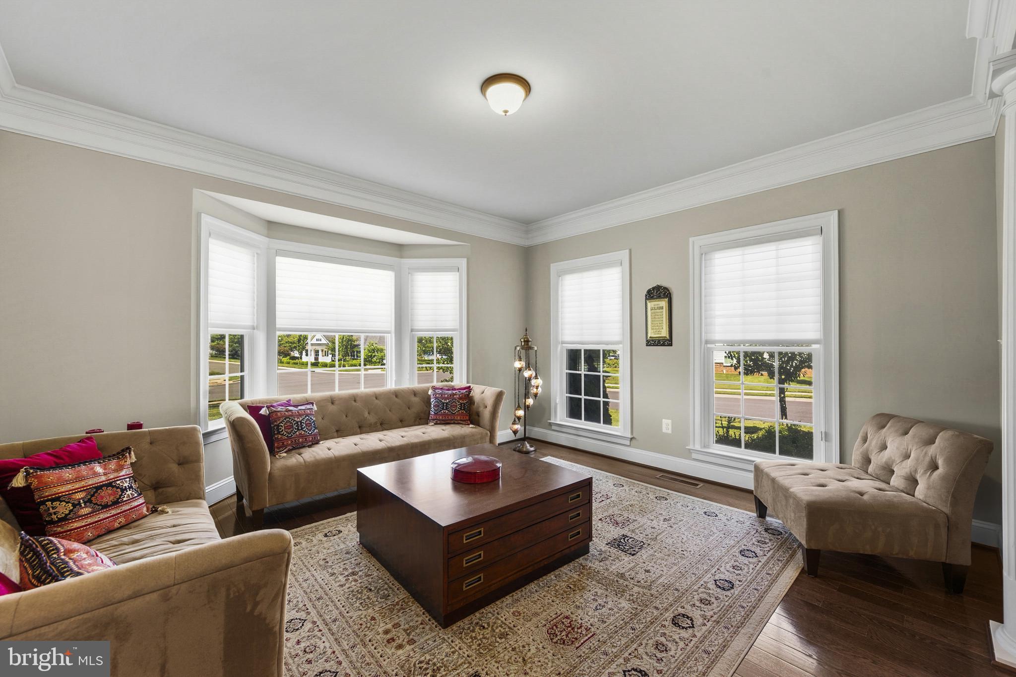 DAWSON'S CORNER - Residential