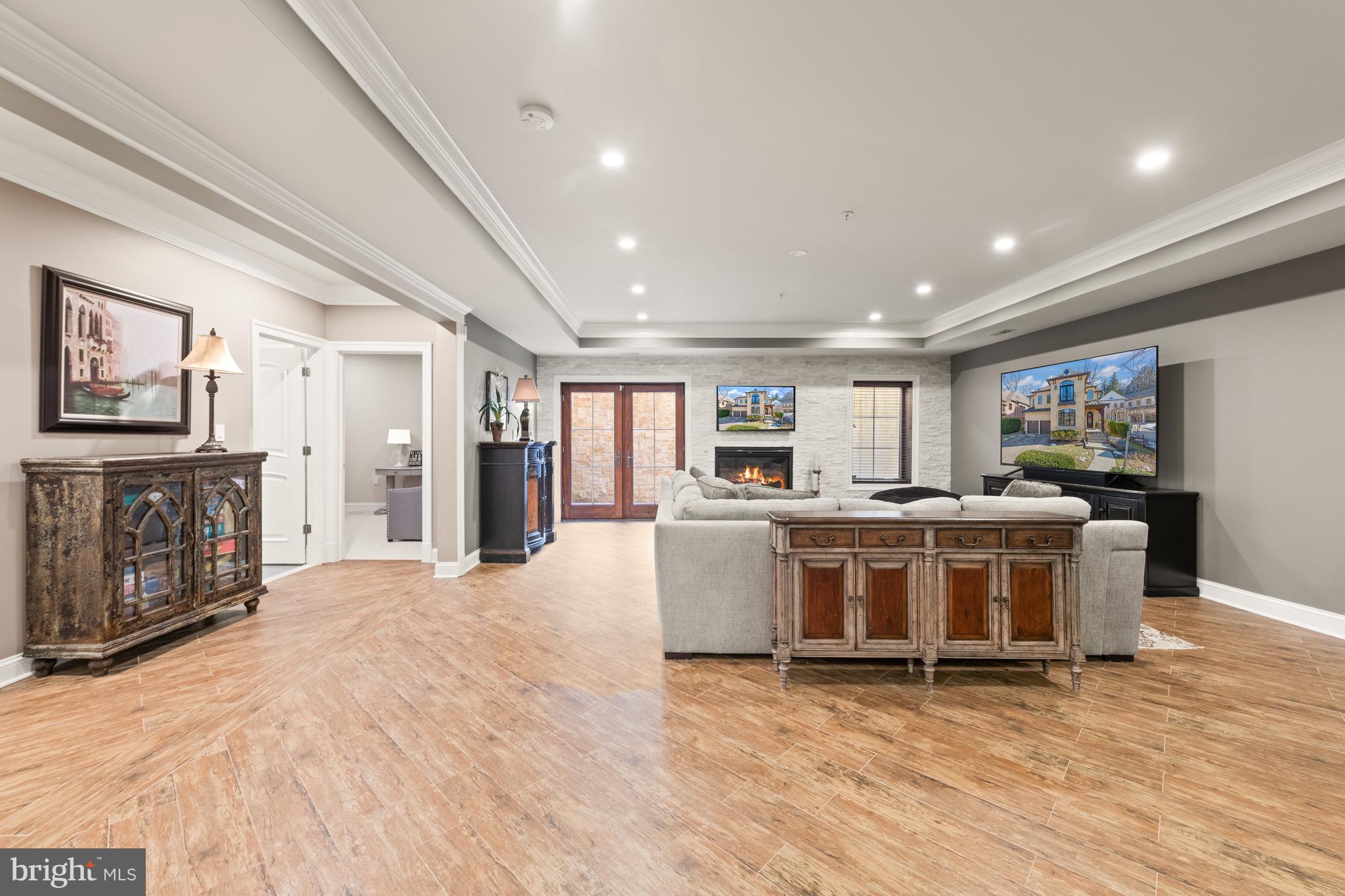 BERKLEY - Residential