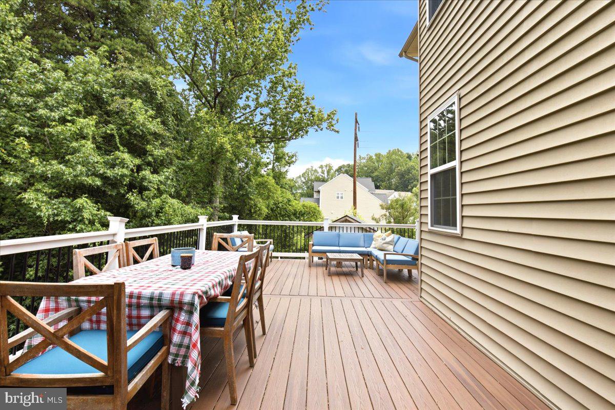 LOVELESS ESTATES - Residential