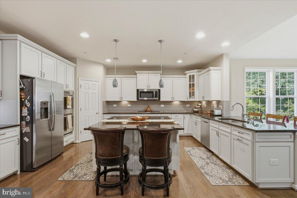 LOVELESS ESTATES - Residential
