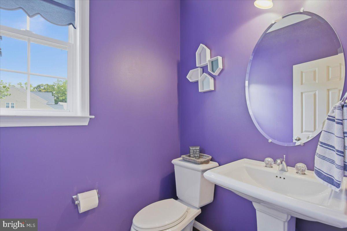 LOVELESS ESTATES - Residential