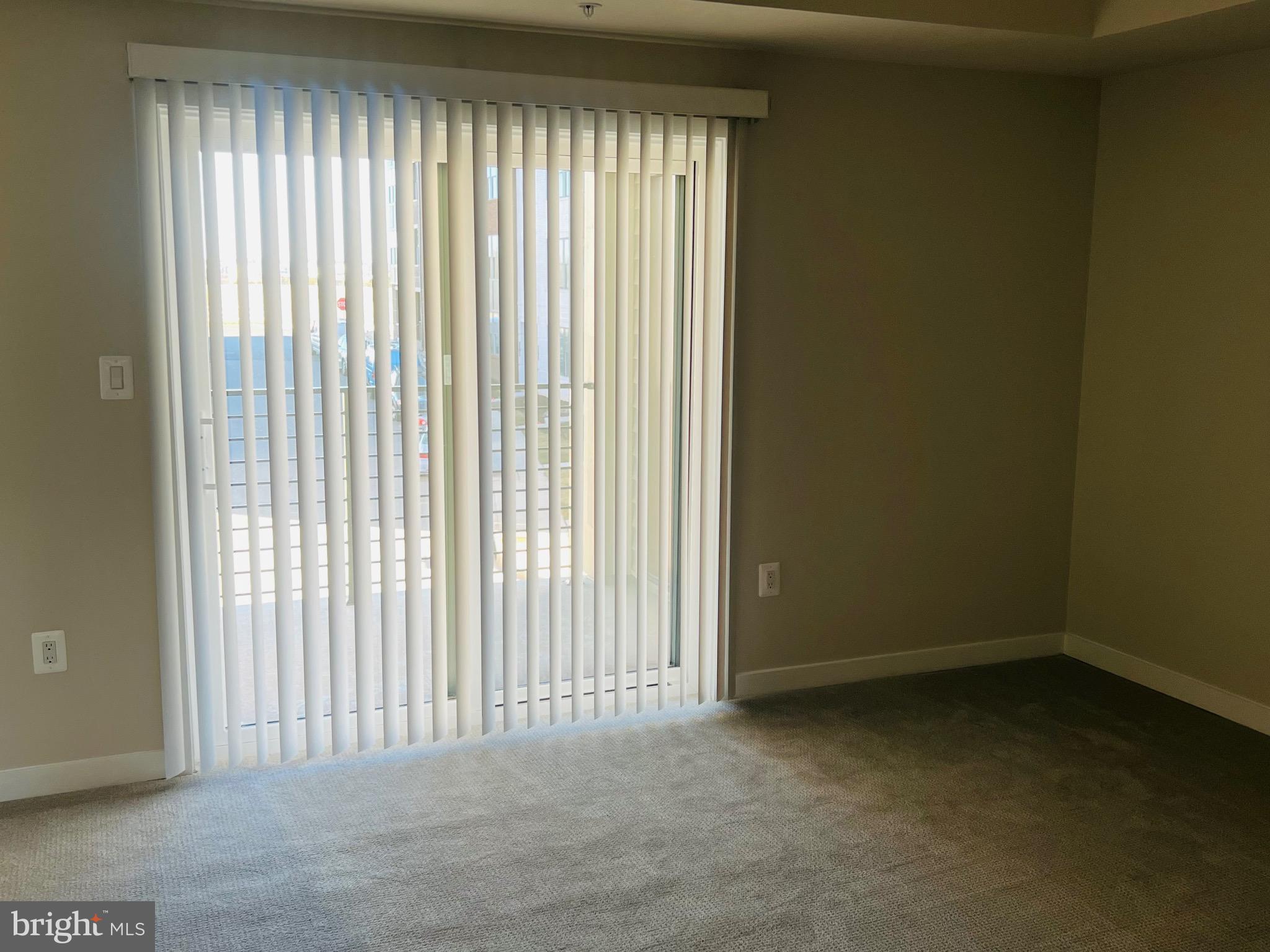 METRO WALK AT MOOREFIELD STATION - Residential Lease
