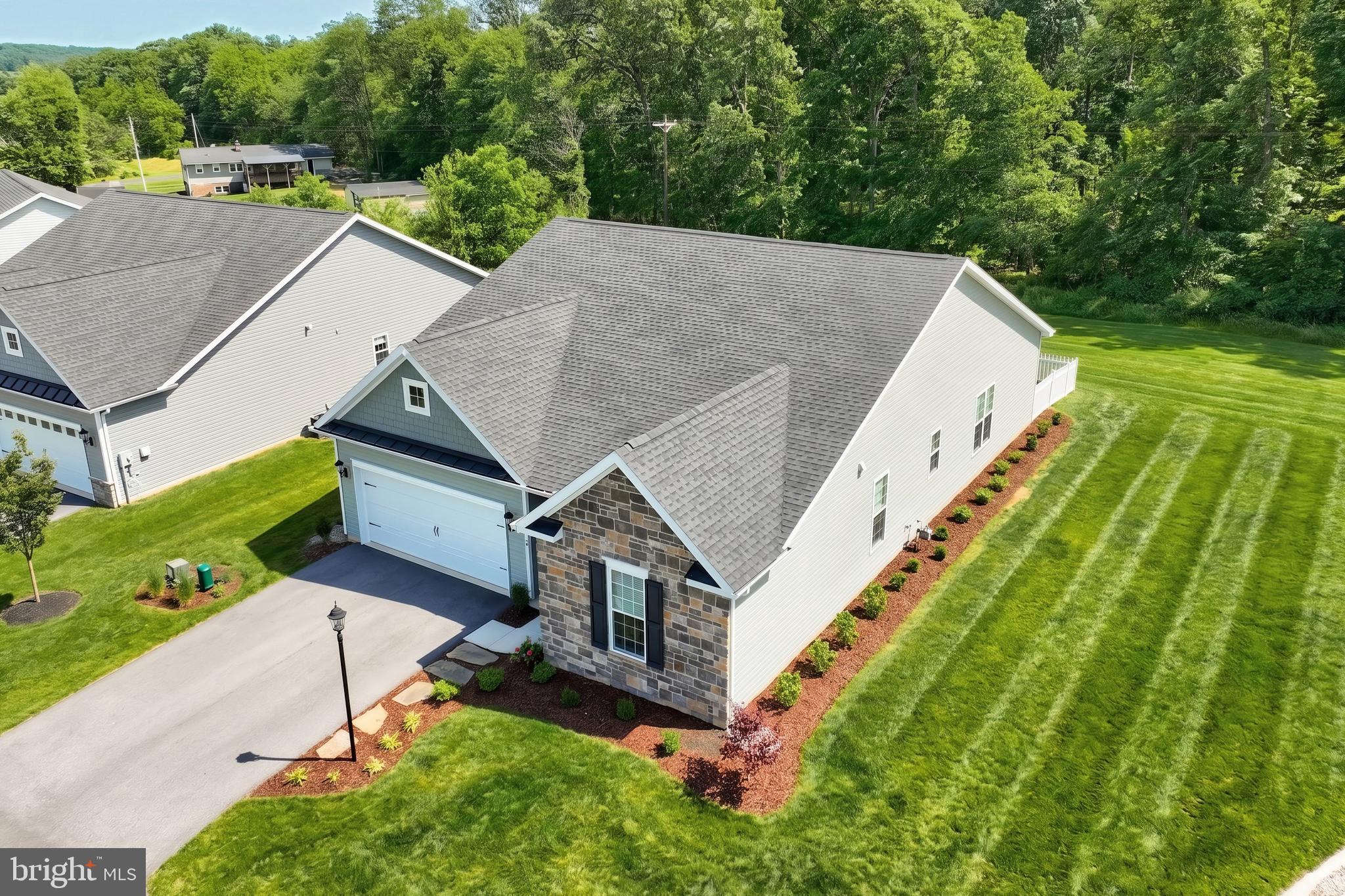 CUMBERLAND VILLAGE - Residential