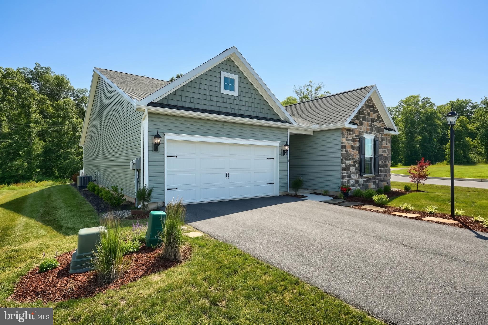 CUMBERLAND VILLAGE - Residential