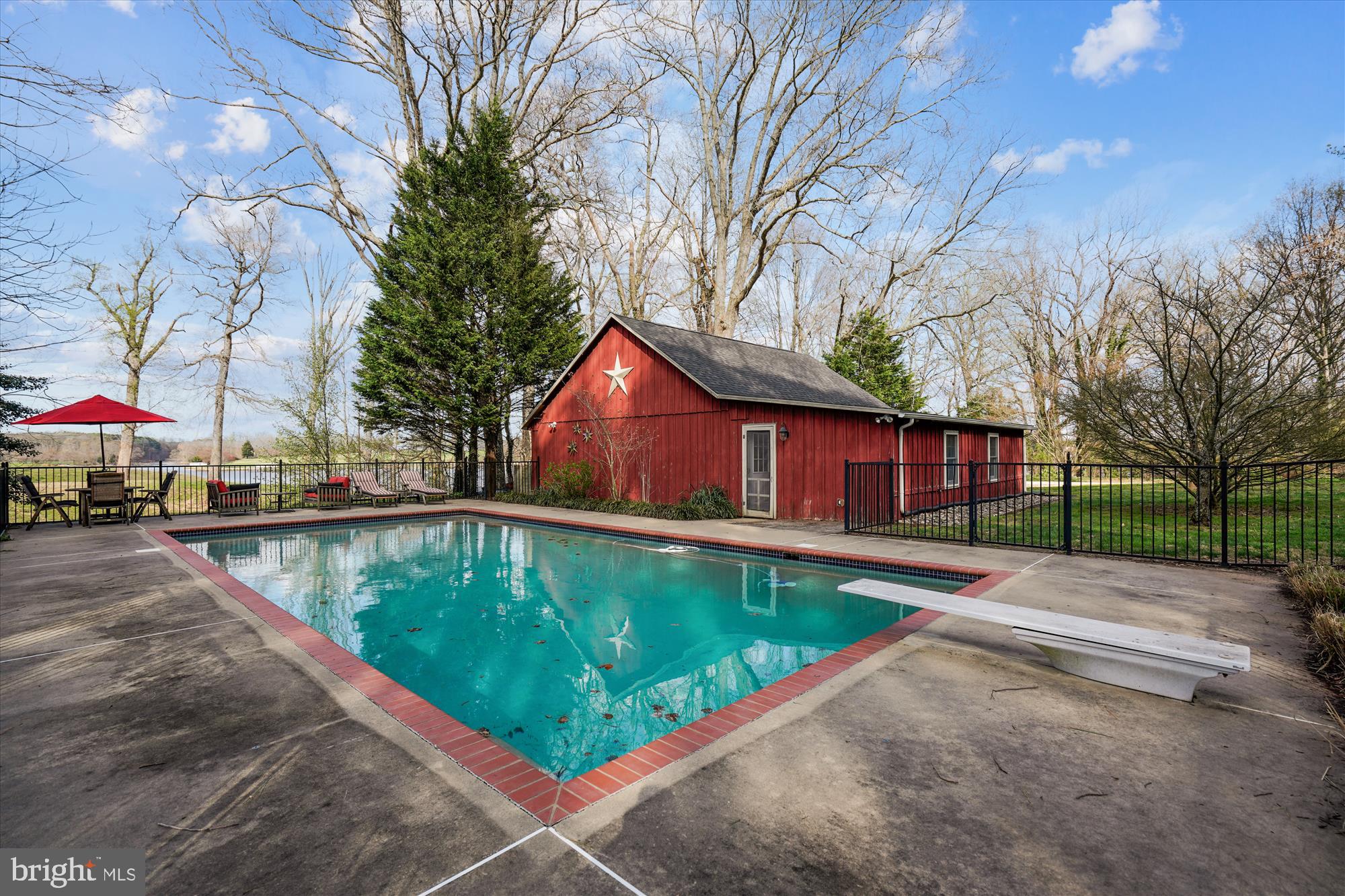 CENTREVILLE - Residential