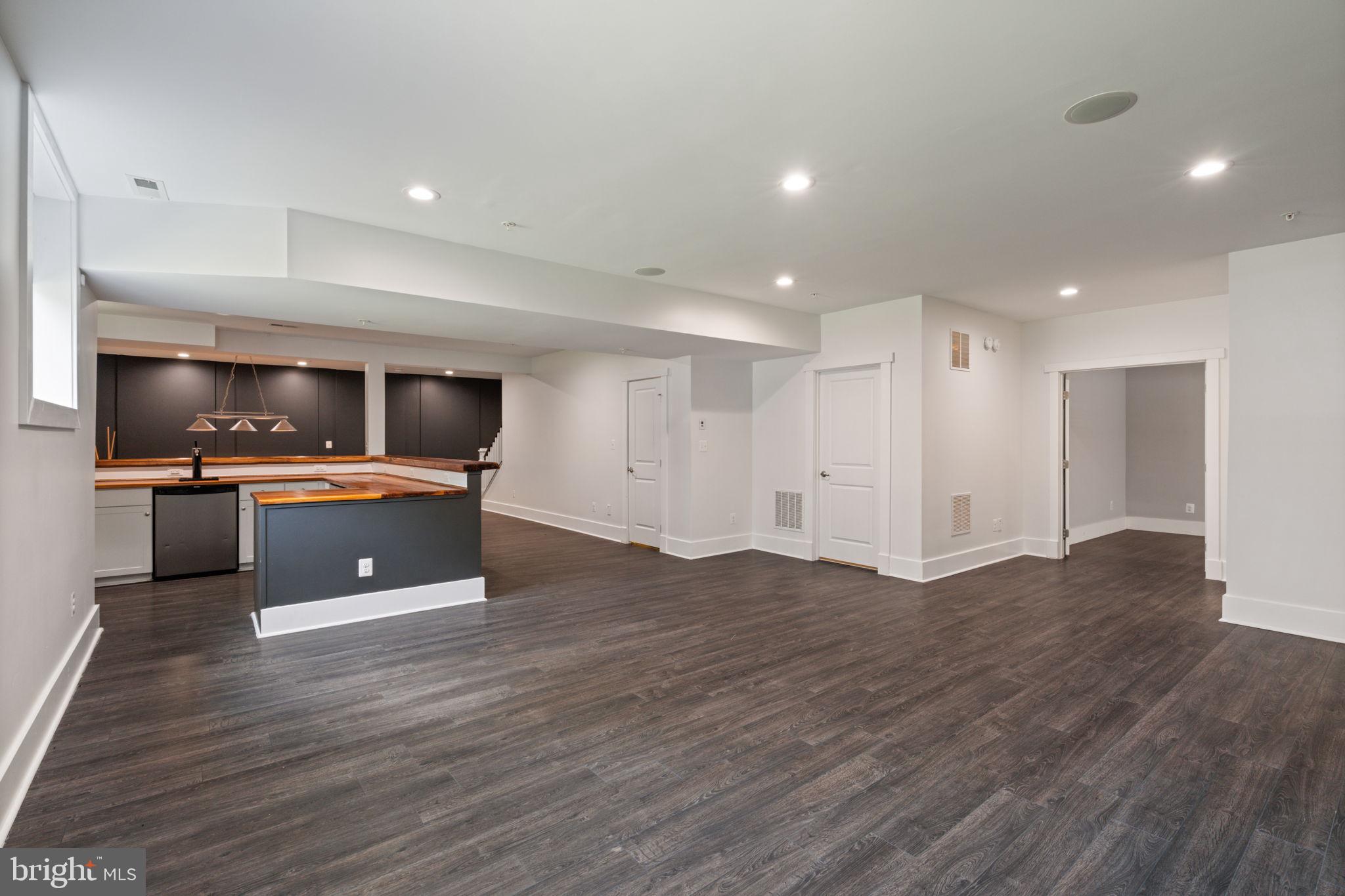 POTOMAC SHORES - Residential