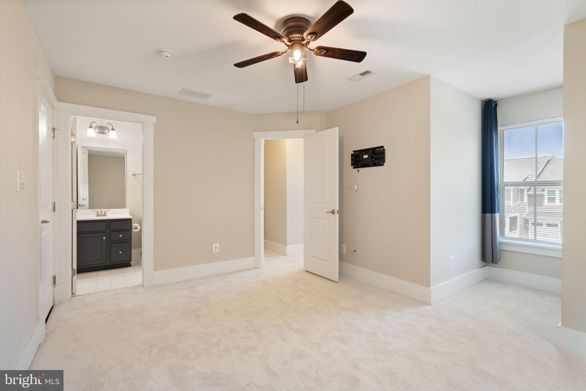 POTOMAC SHORES - Residential