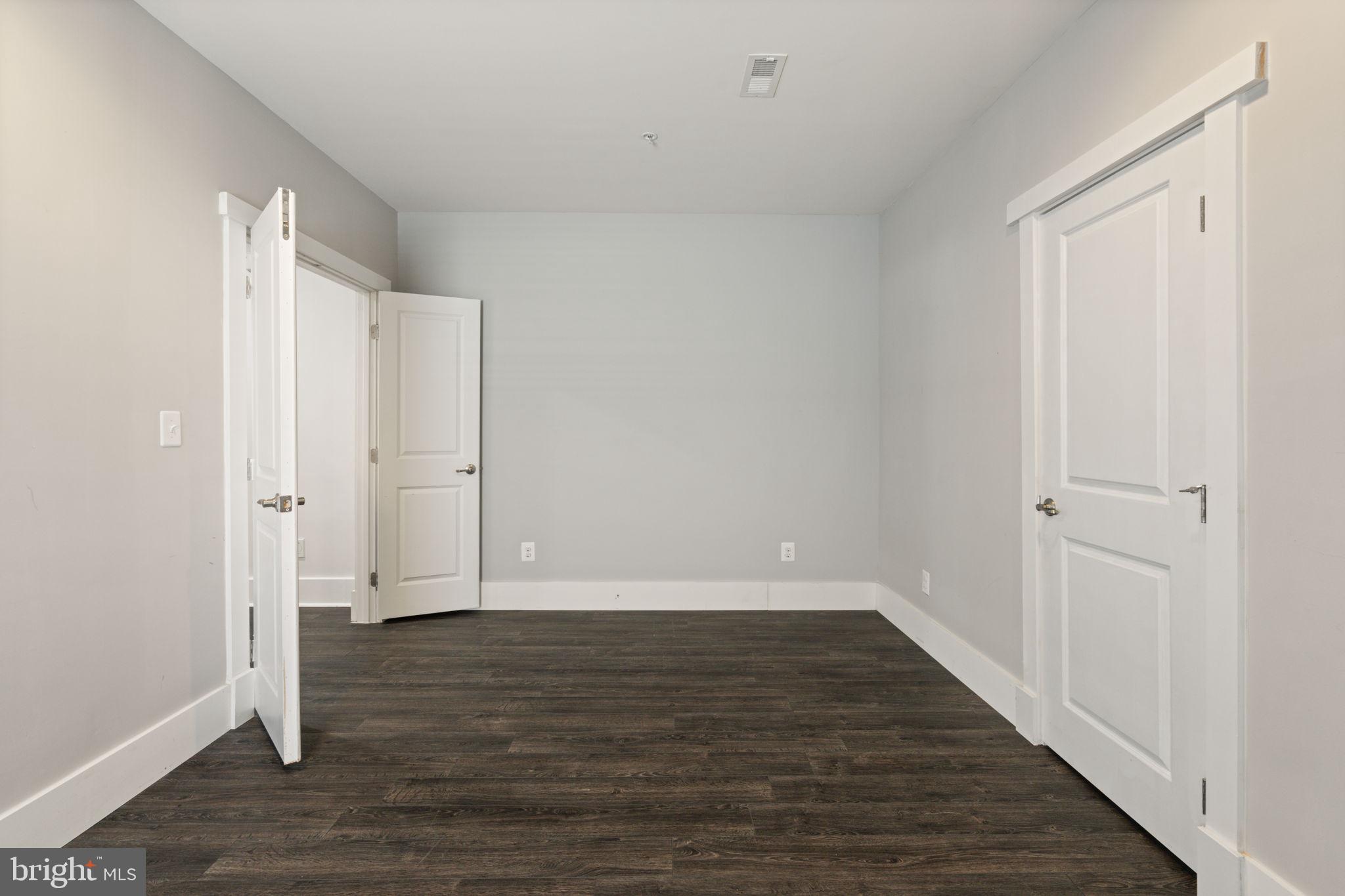 POTOMAC SHORES - Residential