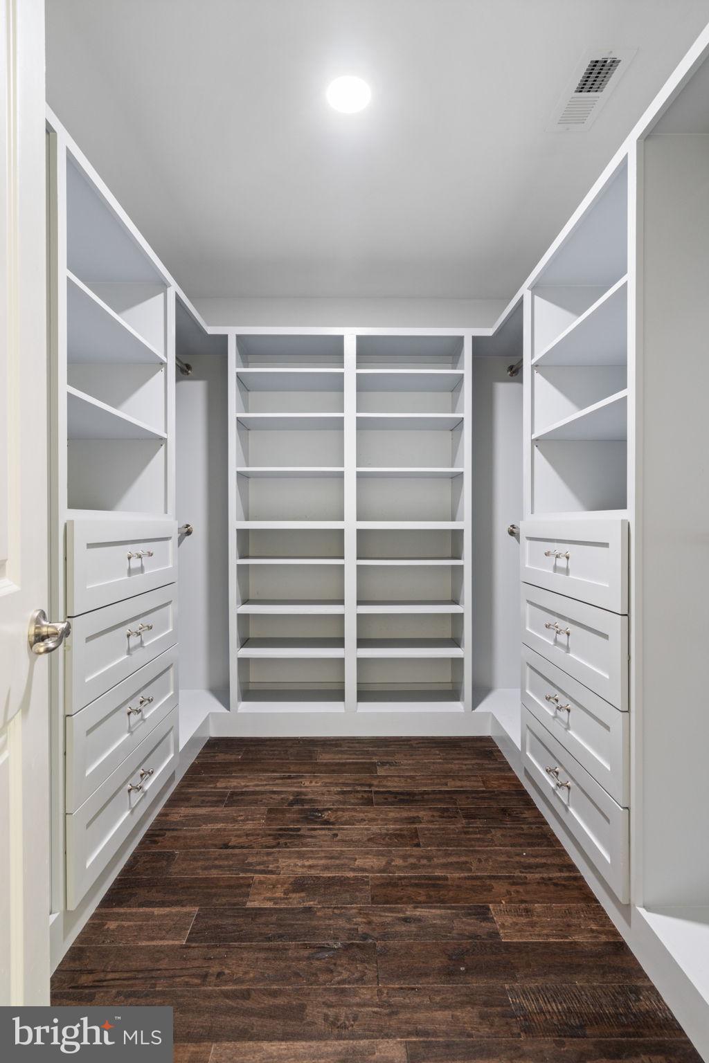 POTOMAC SHORES - Residential