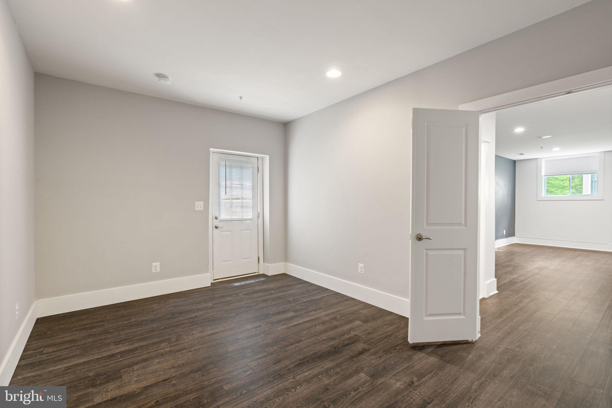POTOMAC SHORES - Residential