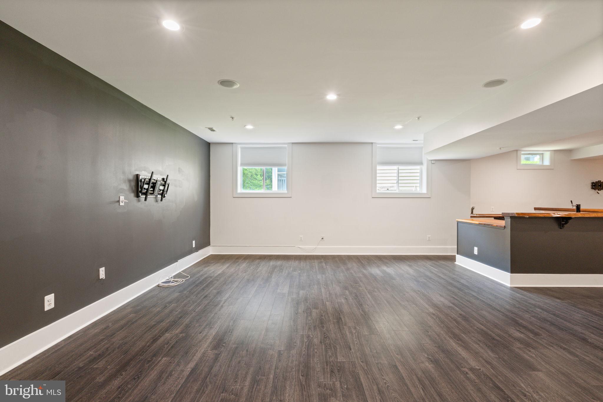 POTOMAC SHORES - Residential