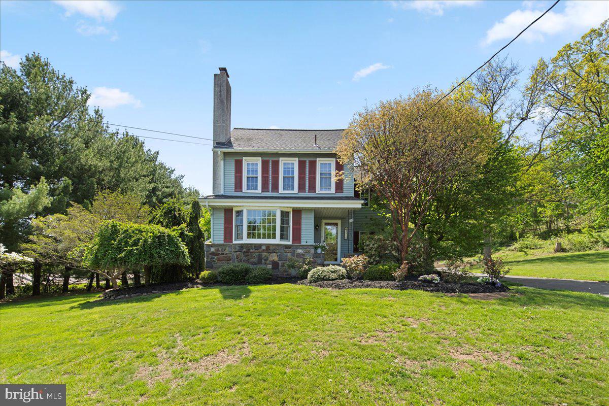 WALKERS ACRES - Residential