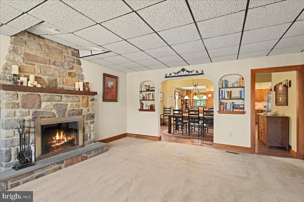 WALKERS ACRES - Residential