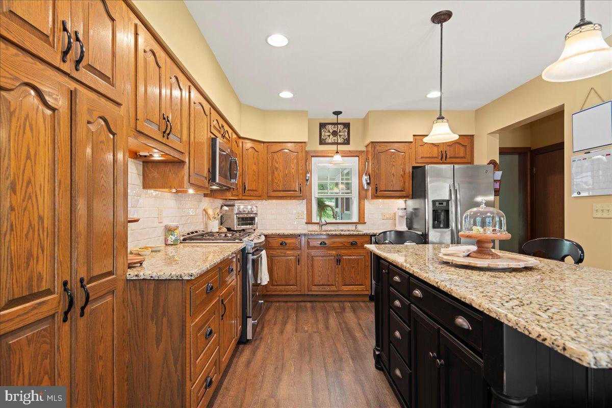 WALKERS ACRES - Residential