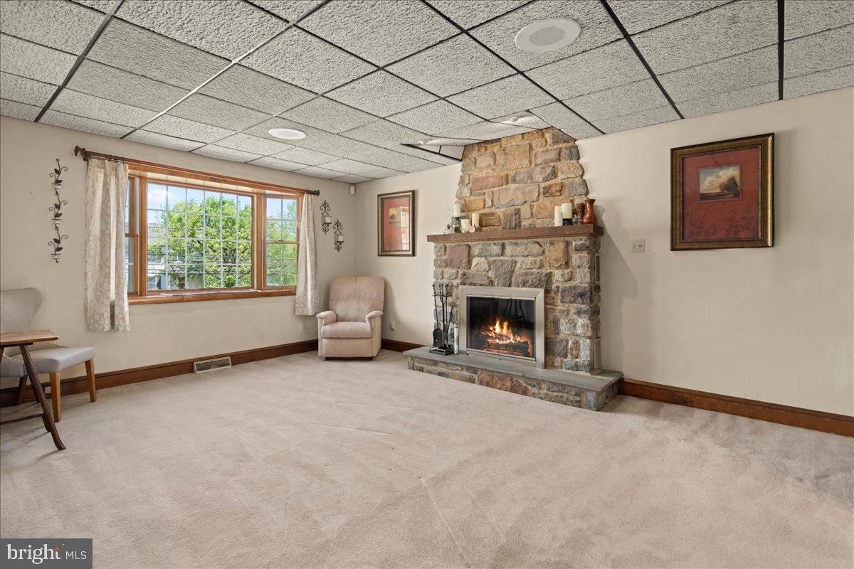 WALKERS ACRES - Residential