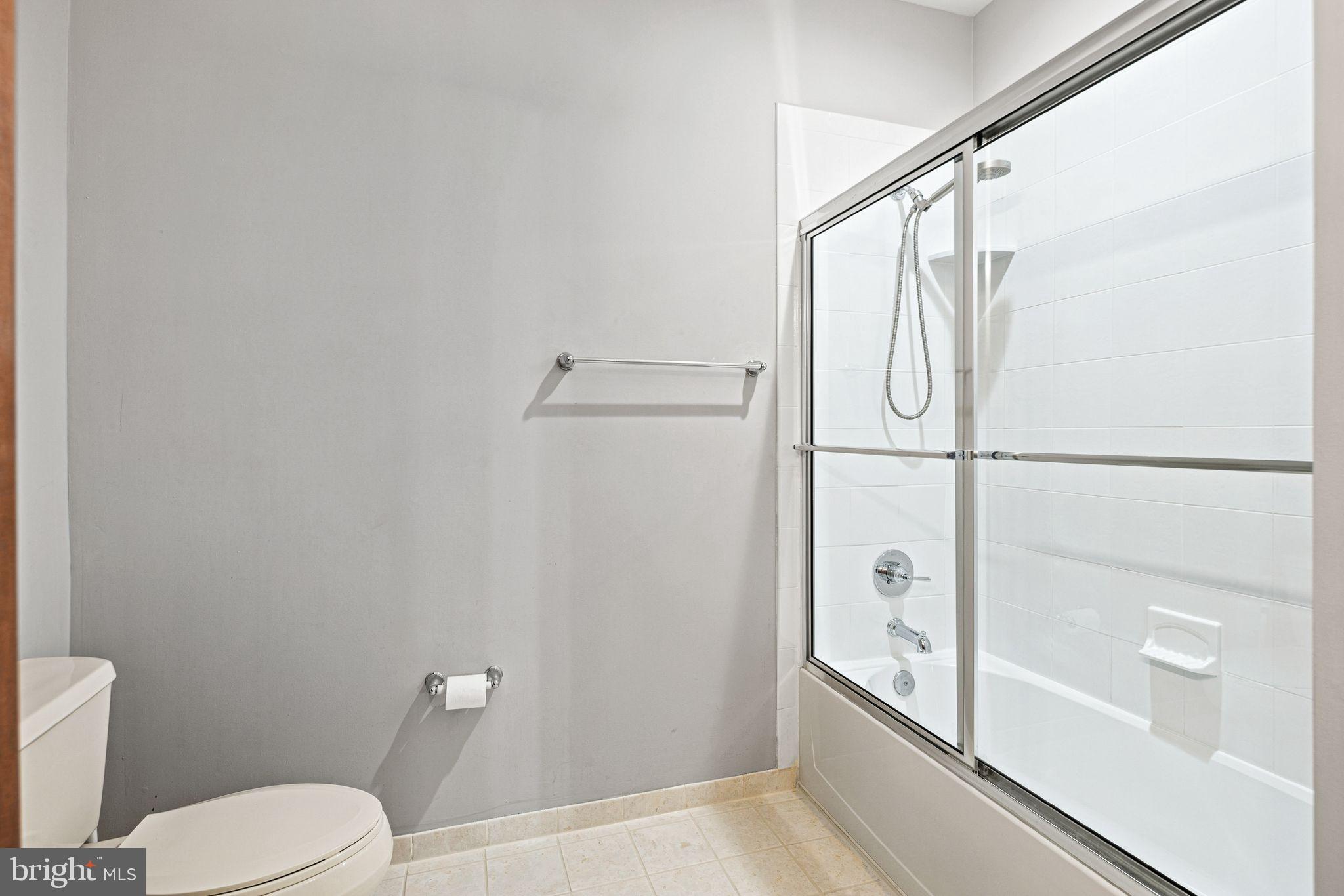 THE GRANDE AT RIVERVIEW - Residential