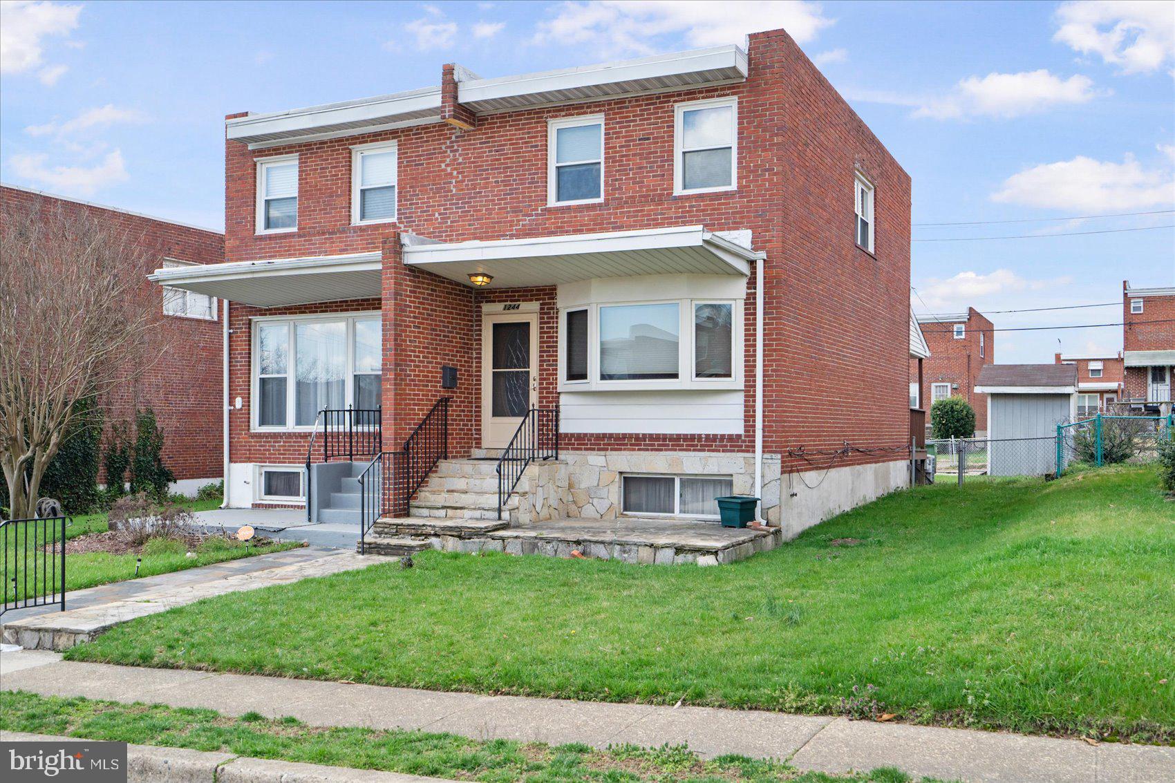 Welcome Home! 3 Bedroom 1.5 Bathroom Rowhome In Baltimore City!