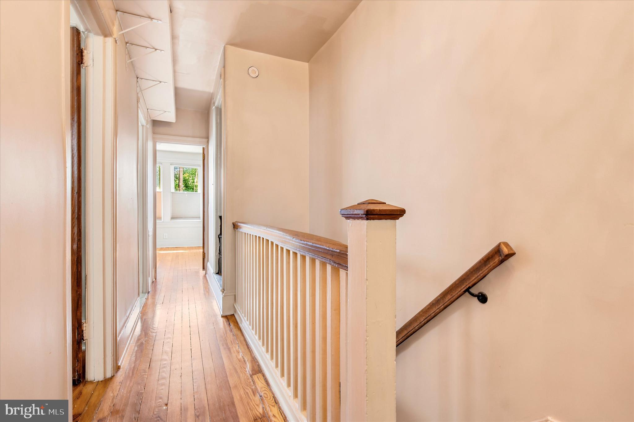 ROXBOROUGH - Residential