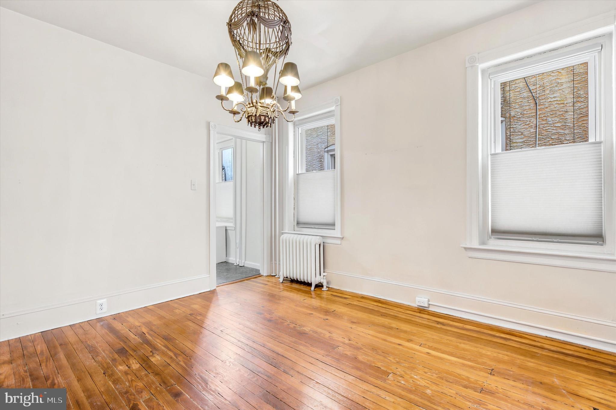 ROXBOROUGH - Residential
