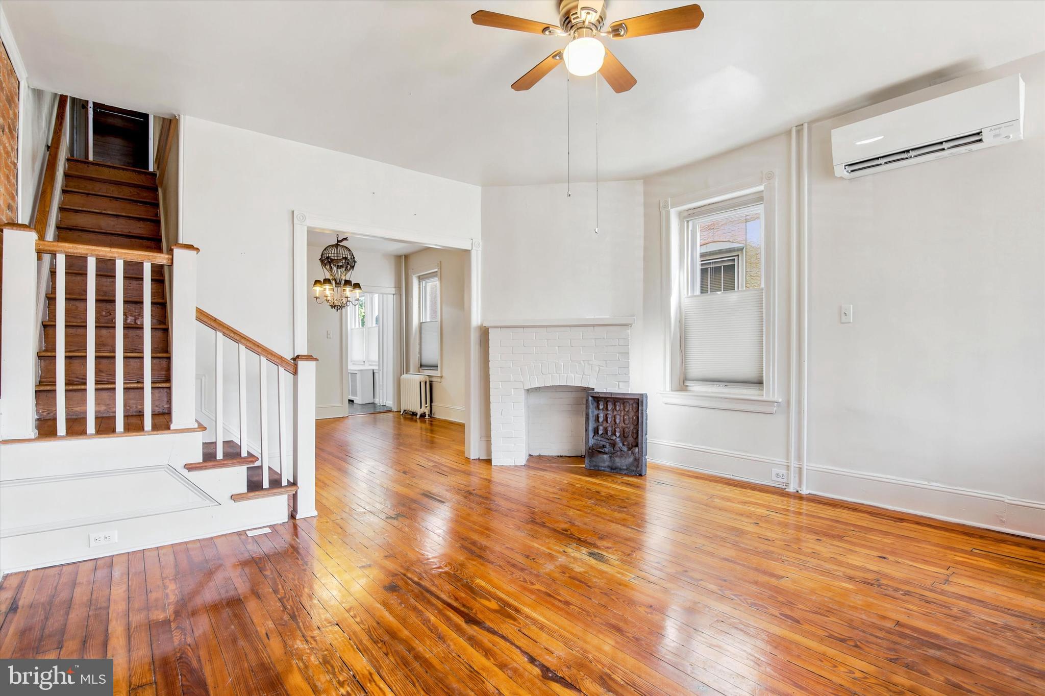 ROXBOROUGH - Residential