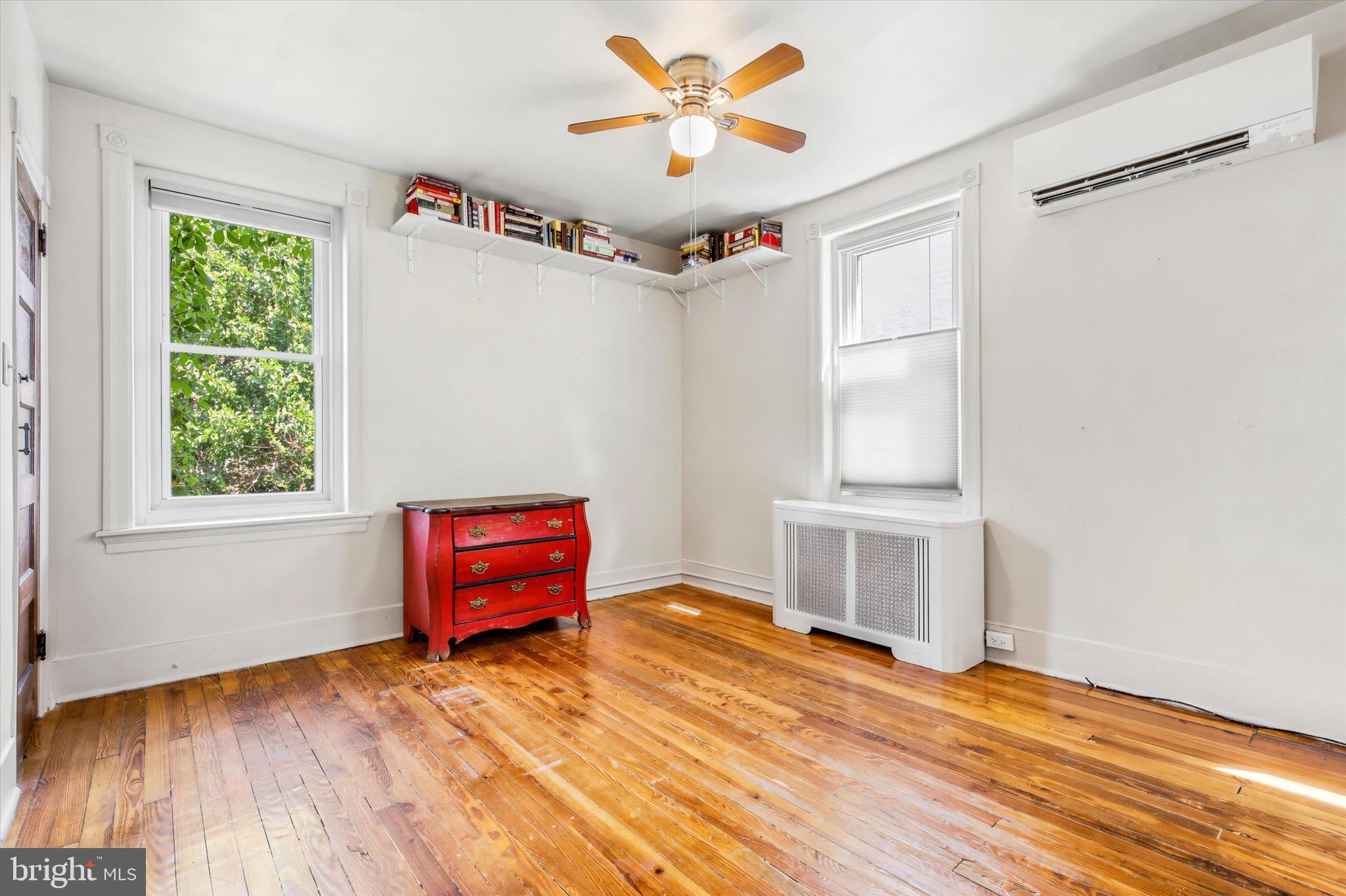 ROXBOROUGH - Residential