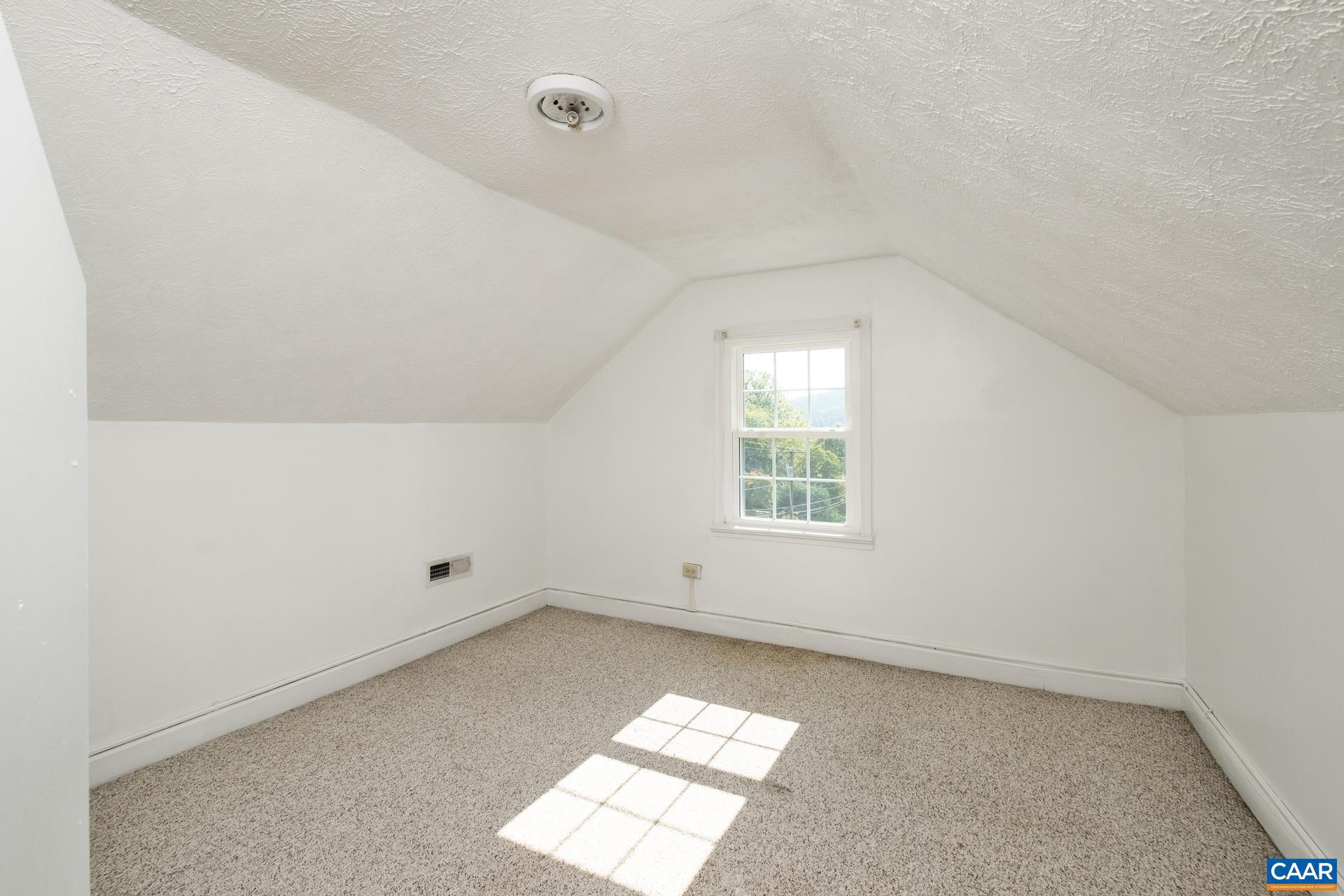 BELMONT - Residential